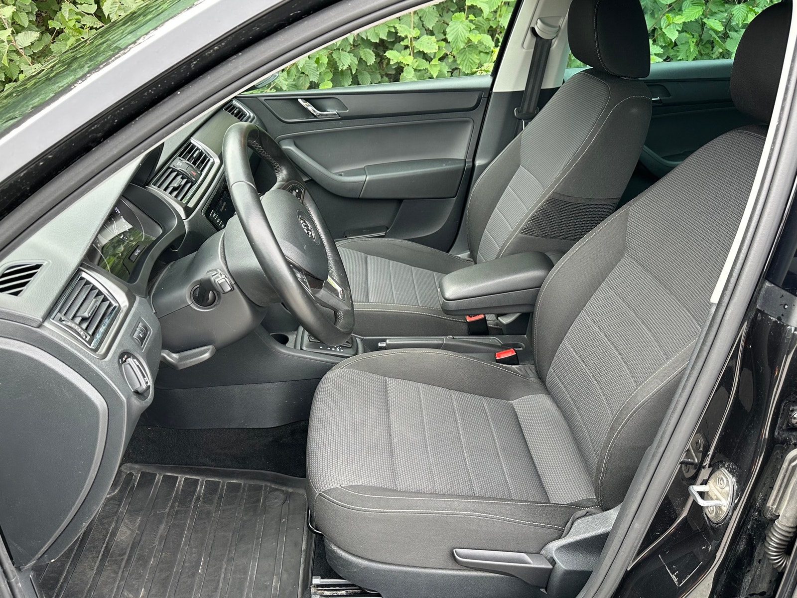 Škoda Rapid Spaceback 1.2 TSI DSG Sequential, 90hp, 2016