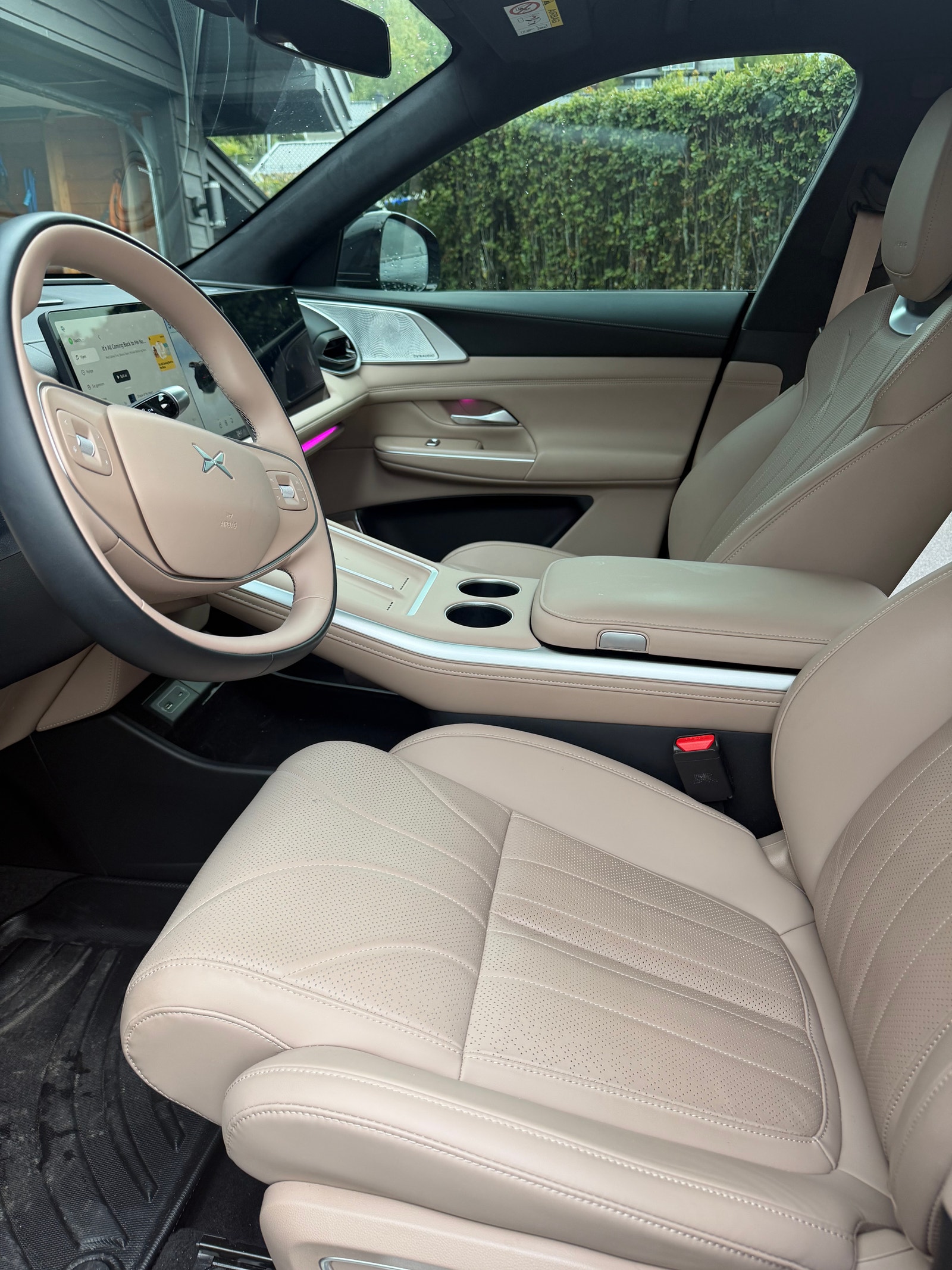 XPENG G9 Performance, 575ps, 2025