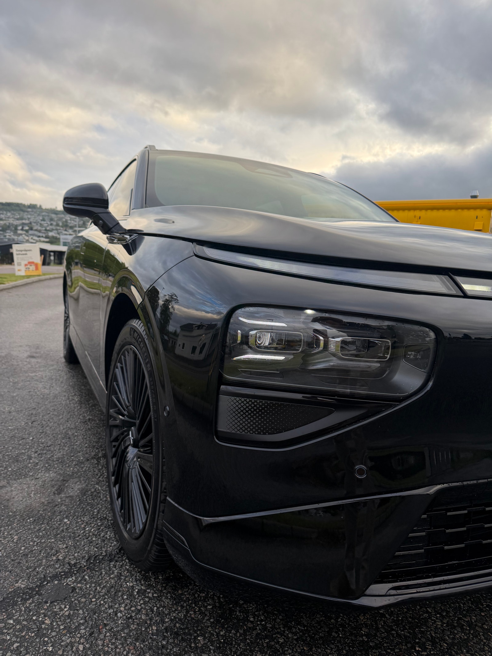 XPENG G9 Performance, 575ps, 2025