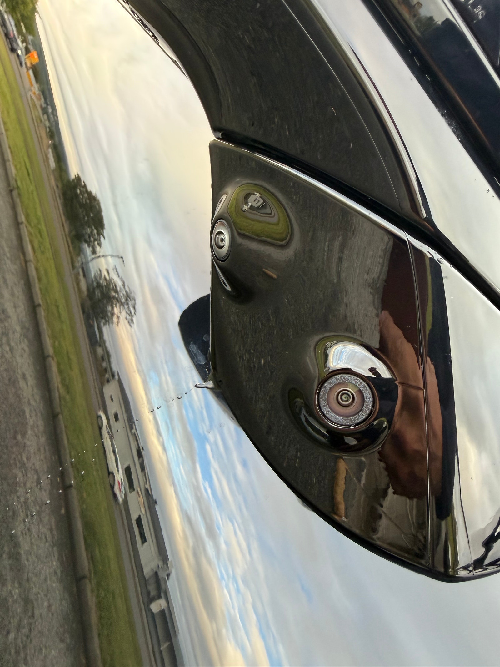 XPENG G9 Performance, 575ps, 2025