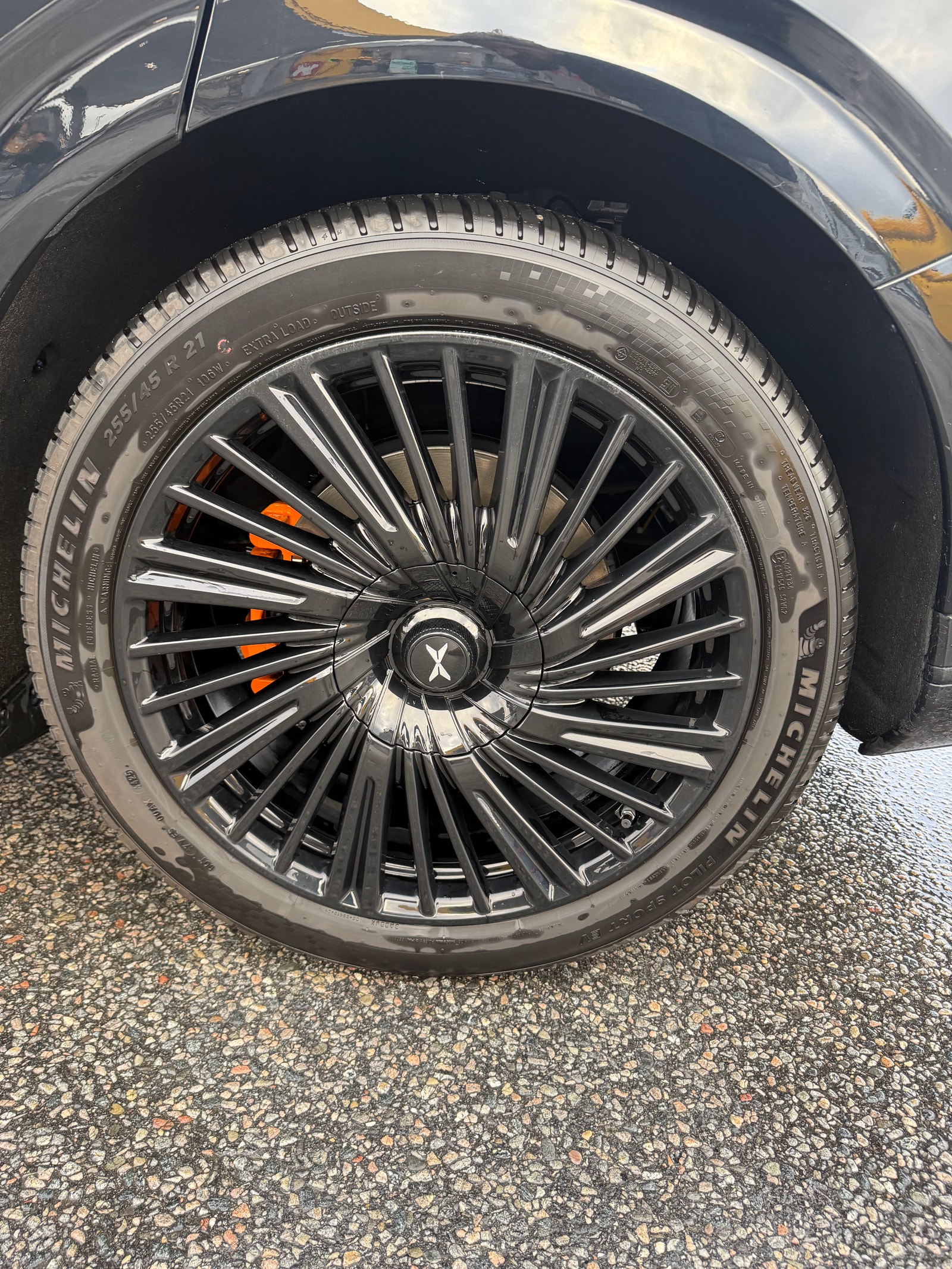 XPENG G9 Performance, 575ps, 2025