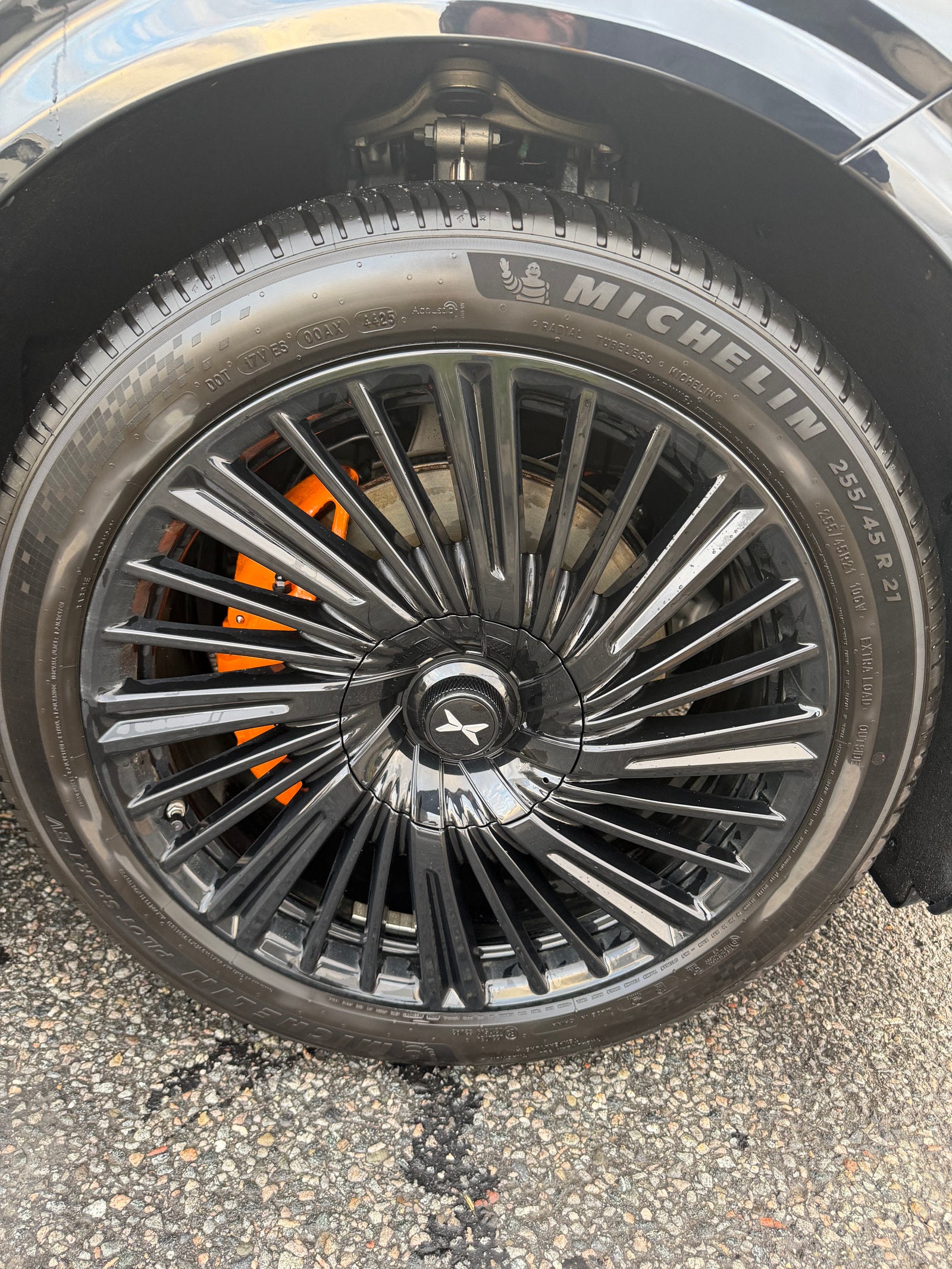 XPENG G9 Performance, 575ps, 2025