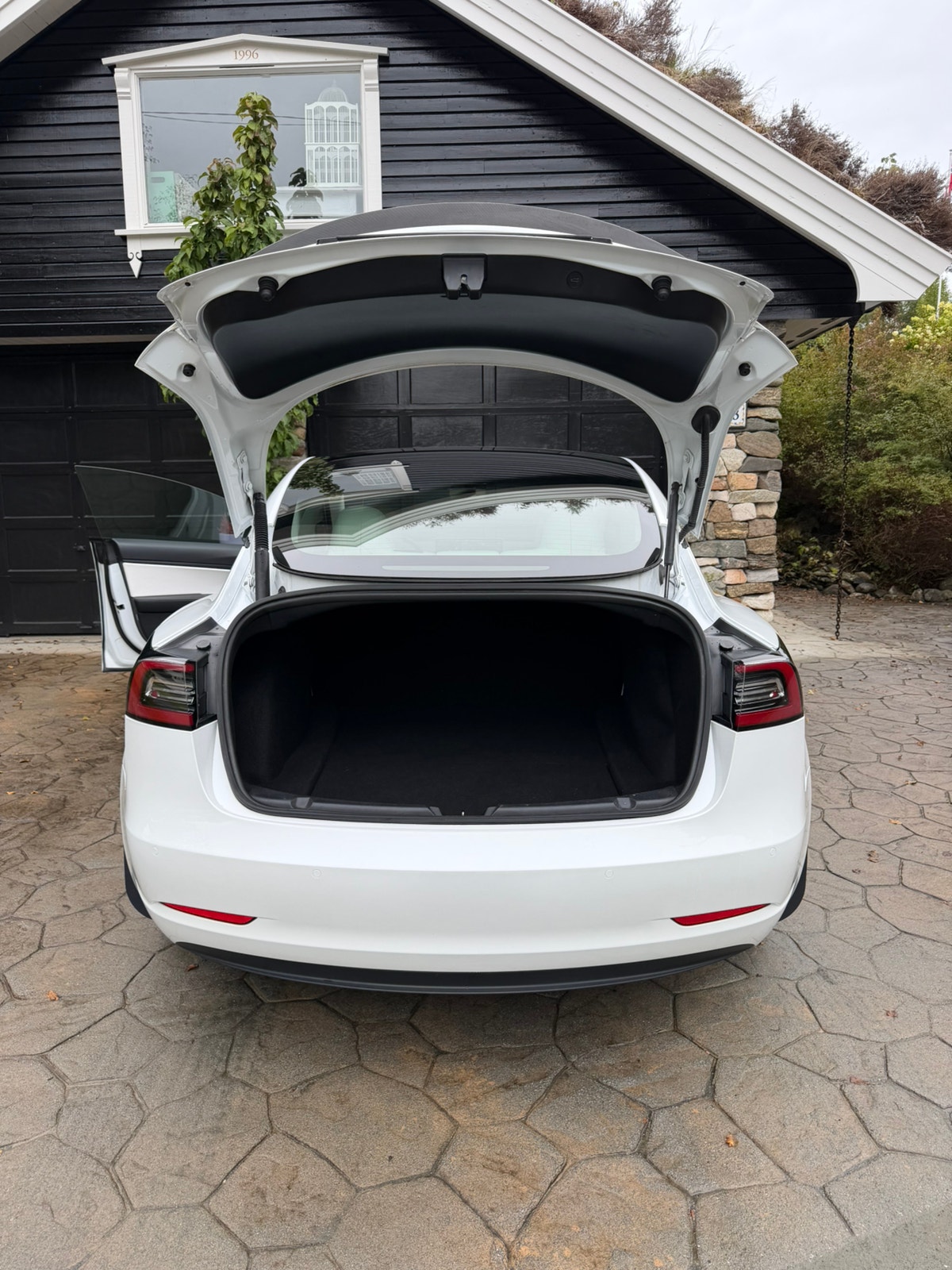 Tesla Model 3 Performance, 513hk, 2021