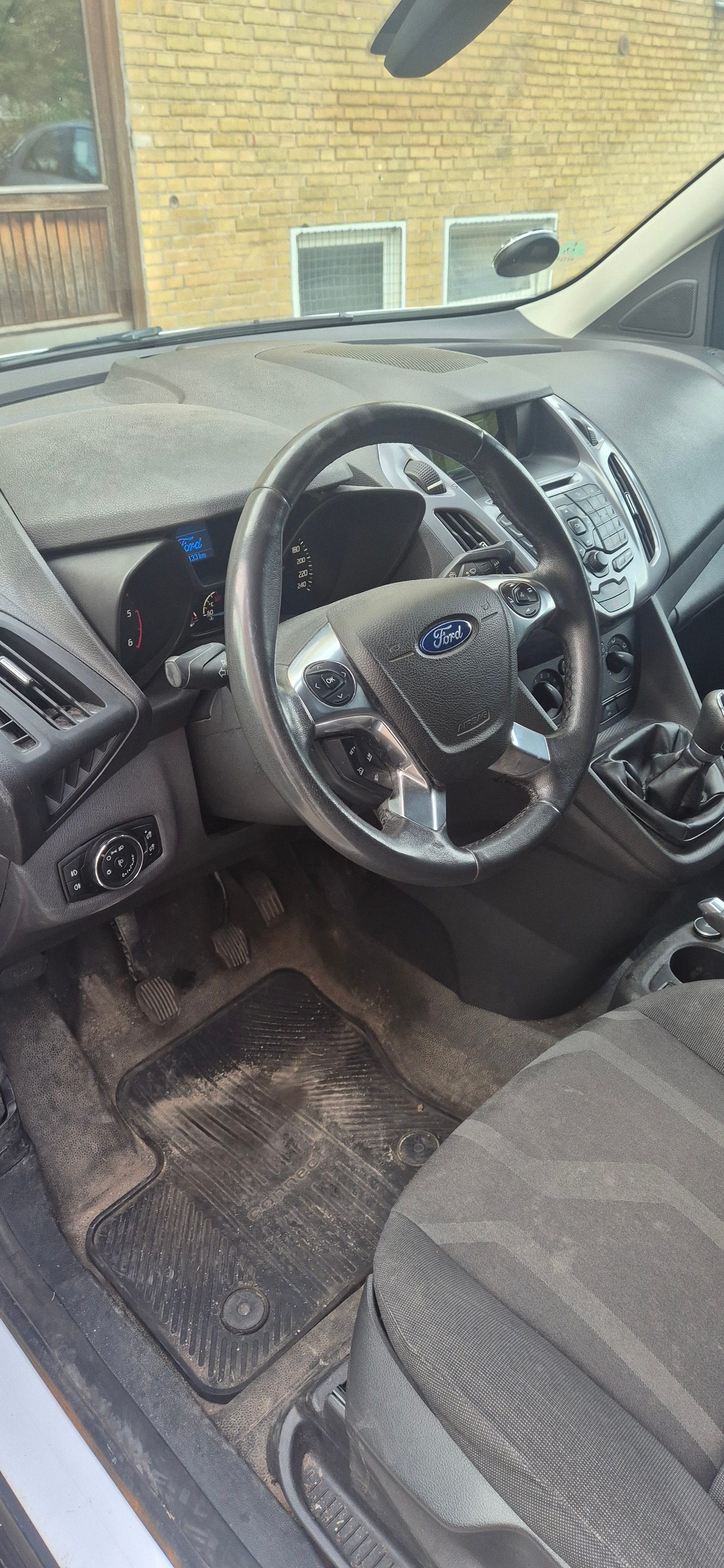 Ford Transit Connect 220 1.6 TDCi Manual, 5-trins, 95ps, 2015