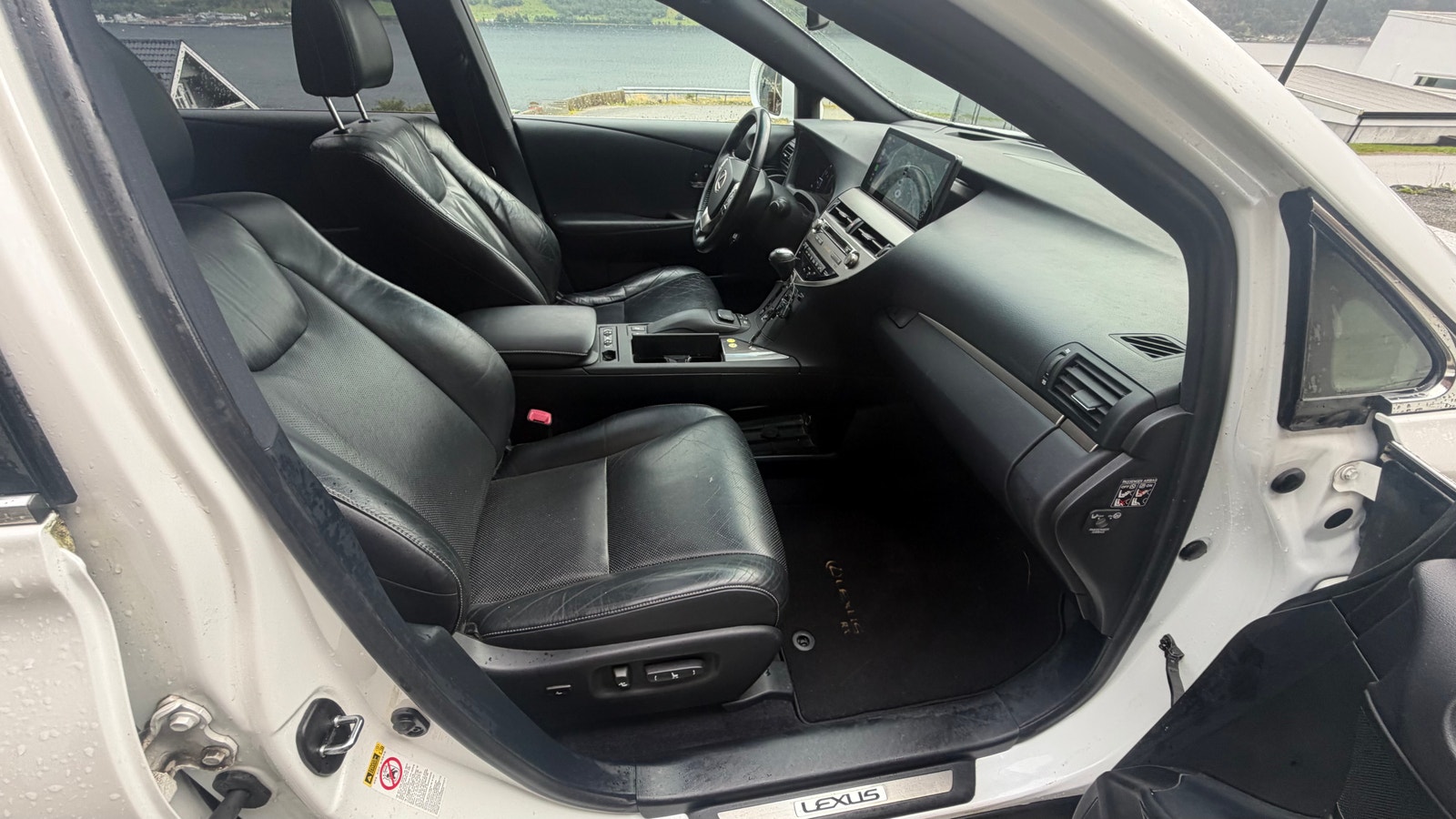 Lexus RX 450h AWD 3.5 V6 AWD CVT, 299ps, 2012