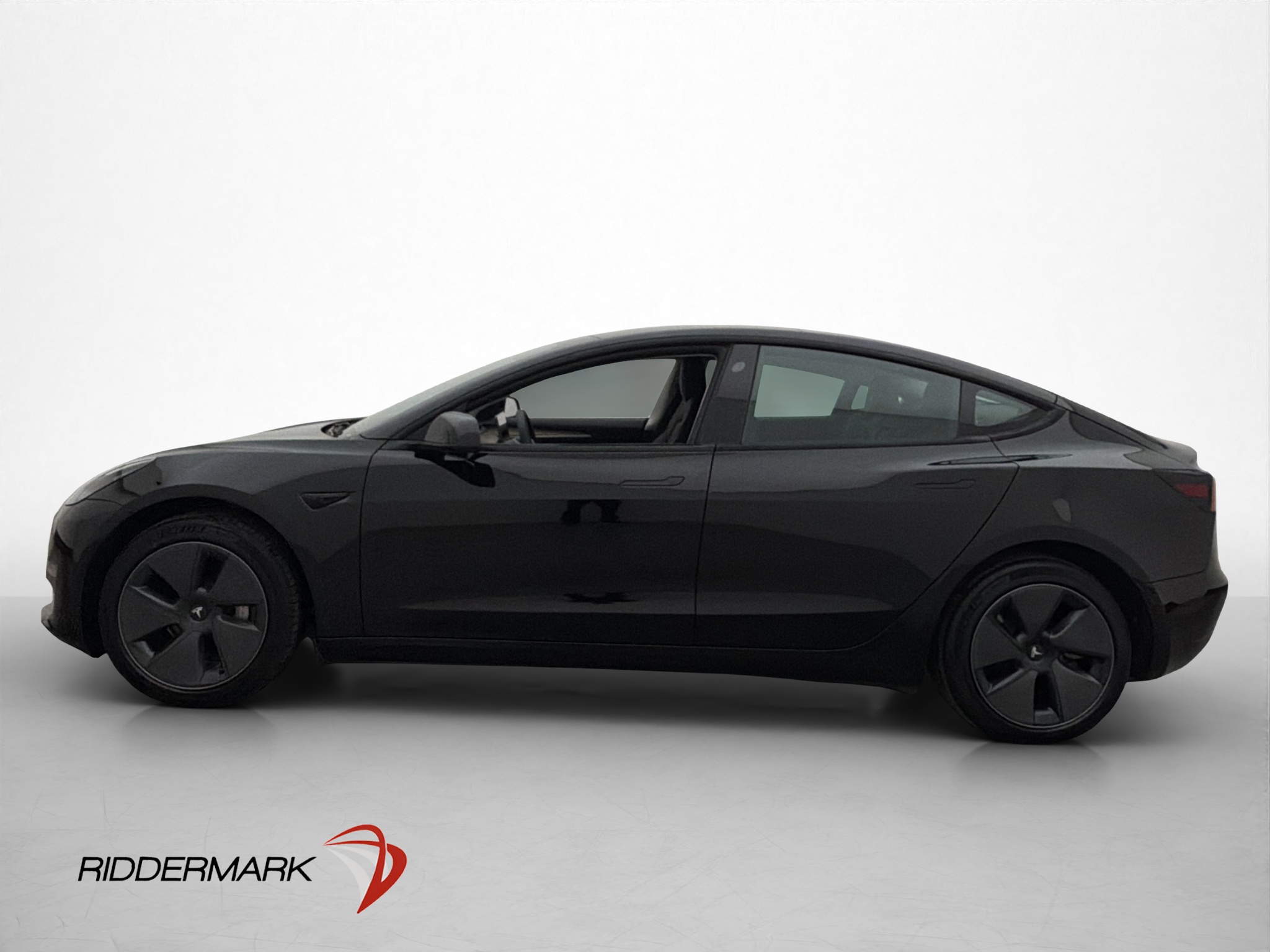 Tesla Model 3 Long Range, 283ps, 2023
