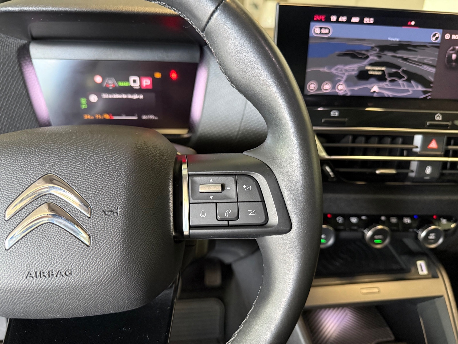 Citroën ë-C4 X, 136hp, 2022