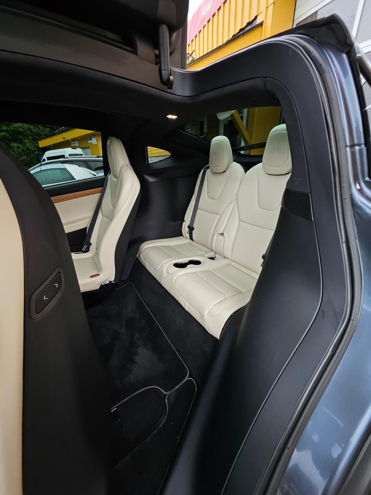 Tesla Model X Long Range, 423hp, 2020