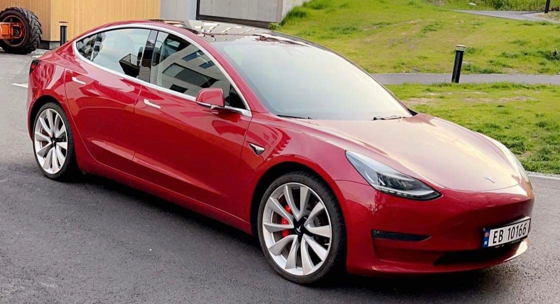 Tesla Model 3 Performance, 513hk, 2019