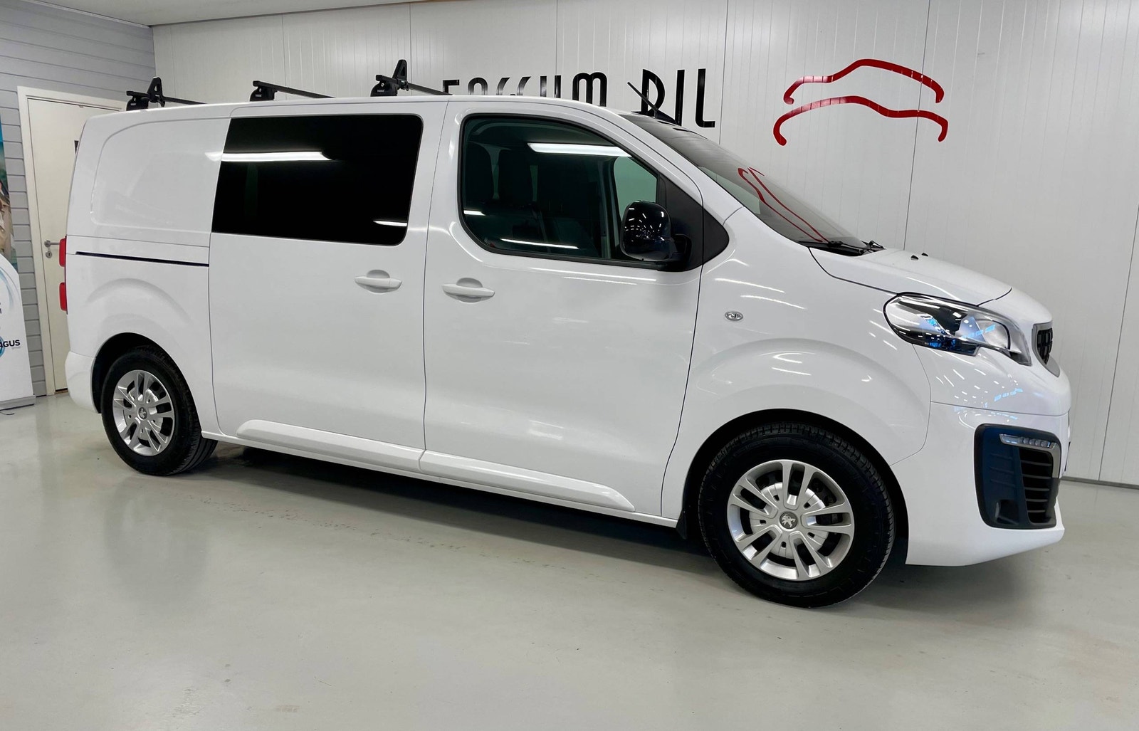 Peugeot e-Expert 75, 136hp, 2022