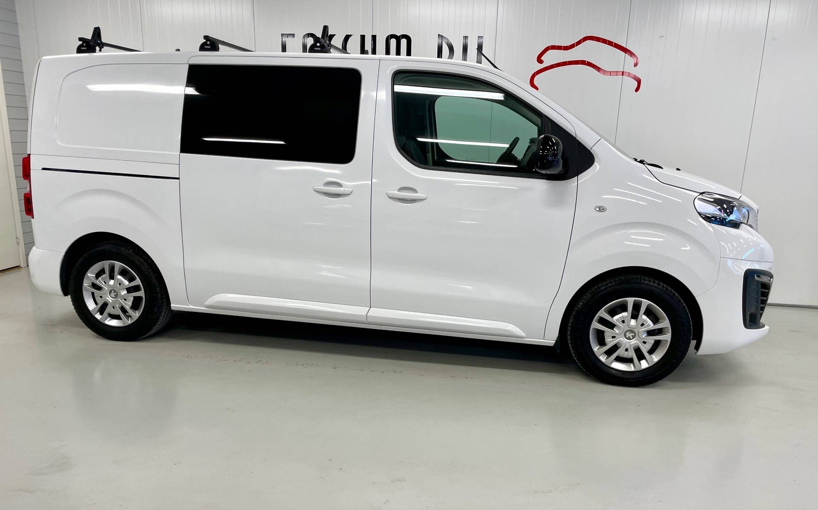 Peugeot e-Expert 75, 136hp, 2022