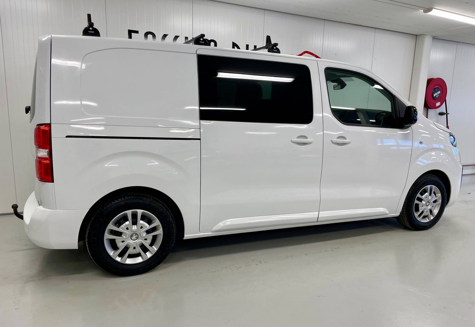 Peugeot e-Expert 75, 136hp, 2022