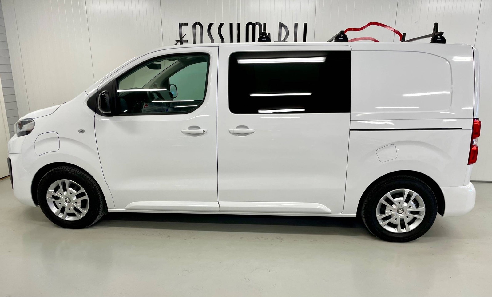 Peugeot e-Expert 75, 136hp, 2022