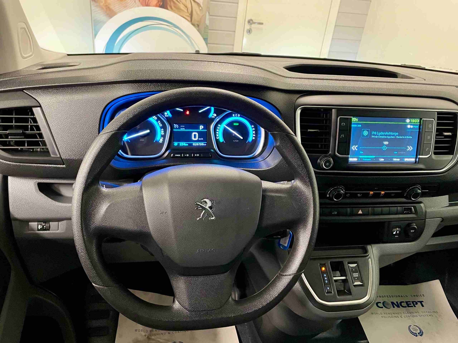 Peugeot e-Expert 75, 136hp, 2022