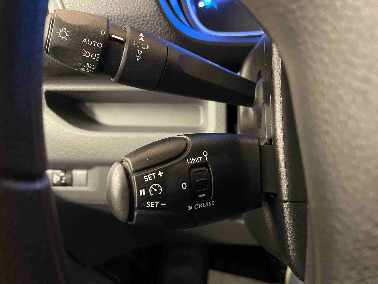 Peugeot e-Expert 75, 136hp, 2022