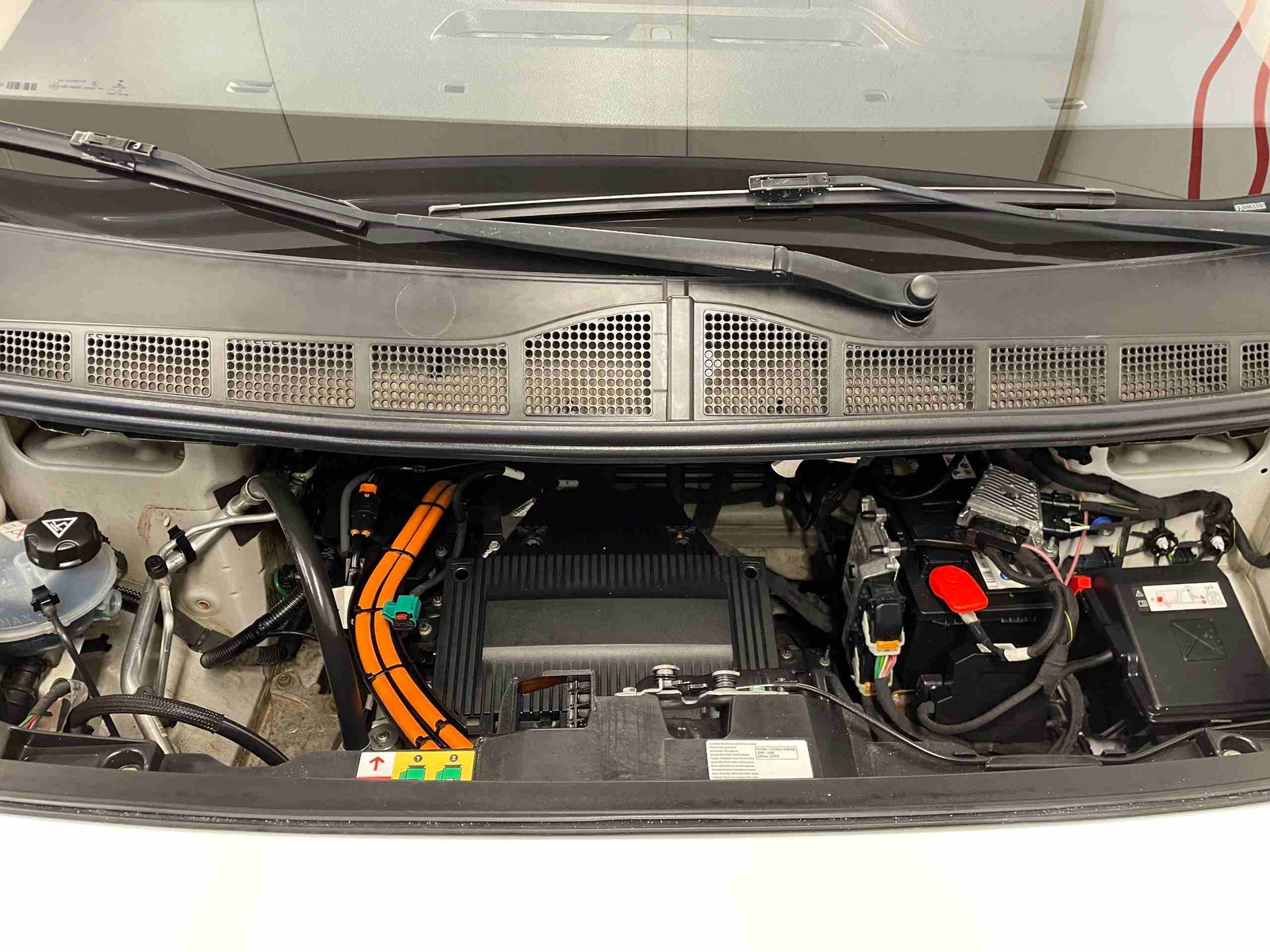 Peugeot e-Expert 75, 136hp, 2022