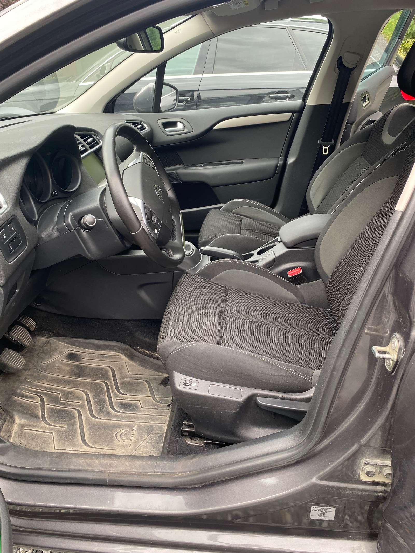 Citroën C4 1.2 PureTech Manual, 5-trins, 110ps, 2015
