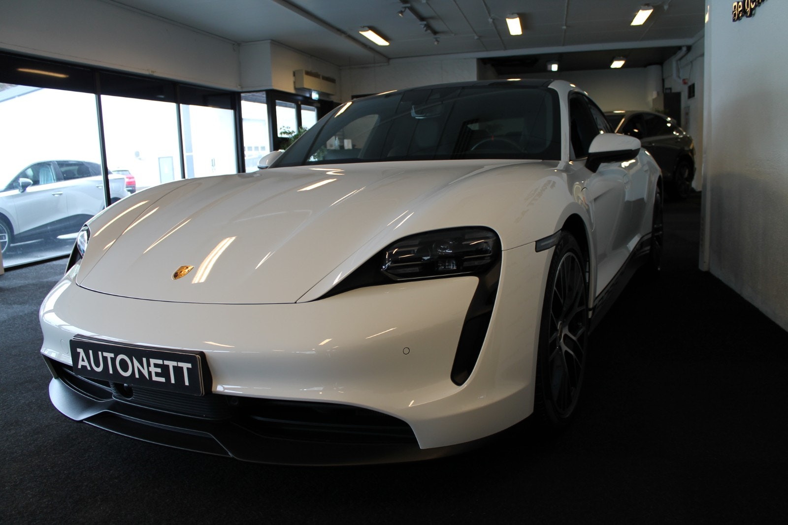 Porsche Taycan Direct Drive/automatisk, 2-trinn, 326hk, 2021