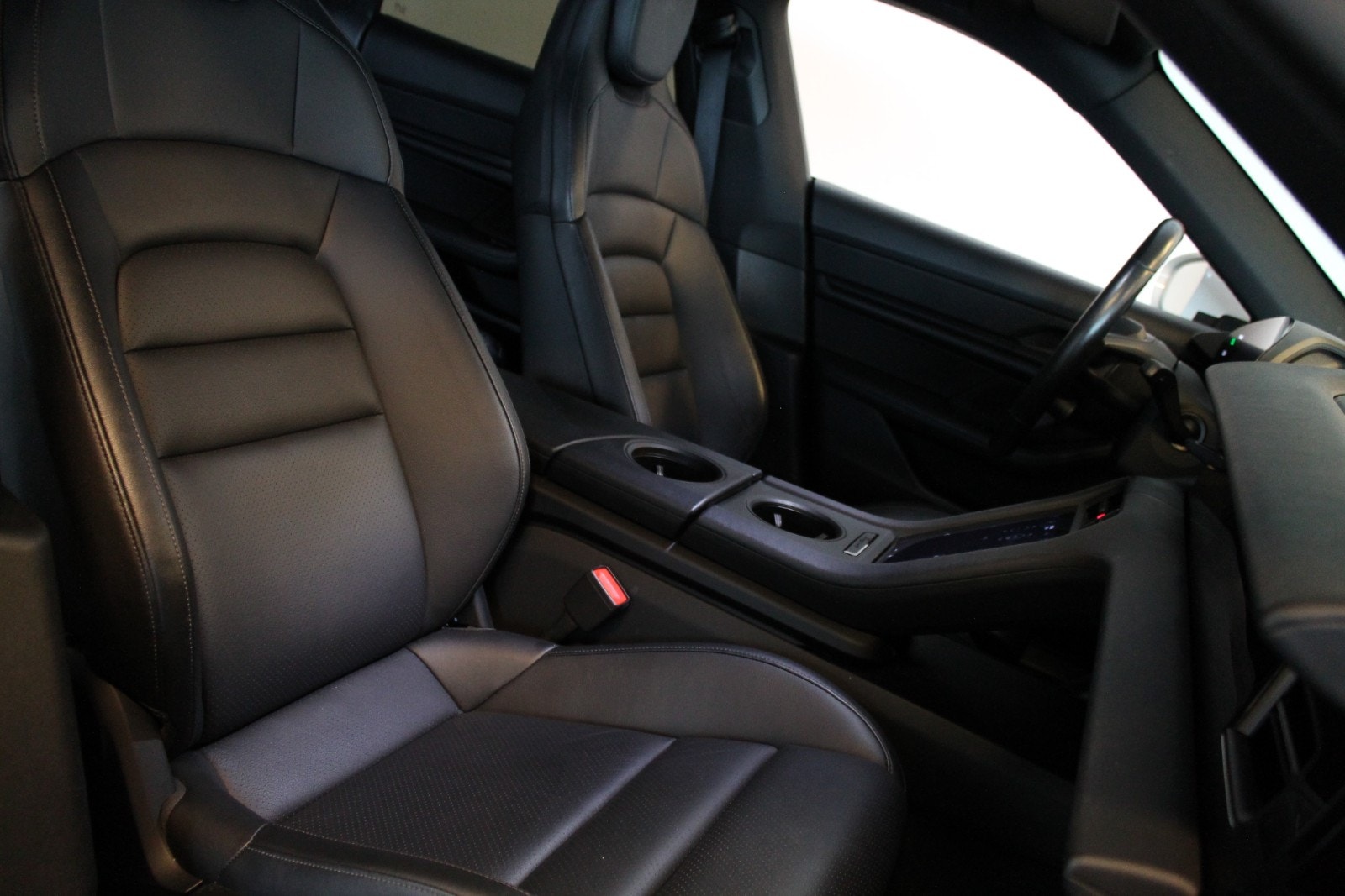 Porsche Taycan Direct Drive/automatisk, 2-trinn, 326hk, 2021
