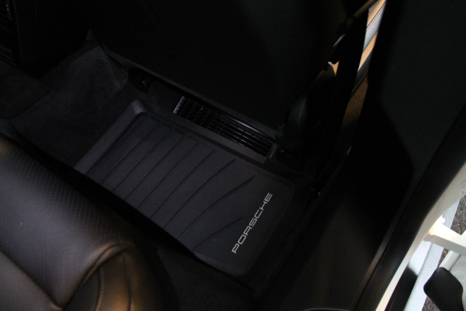 Porsche Taycan Direct Drive/automatisk, 2-trinn, 326hk, 2021