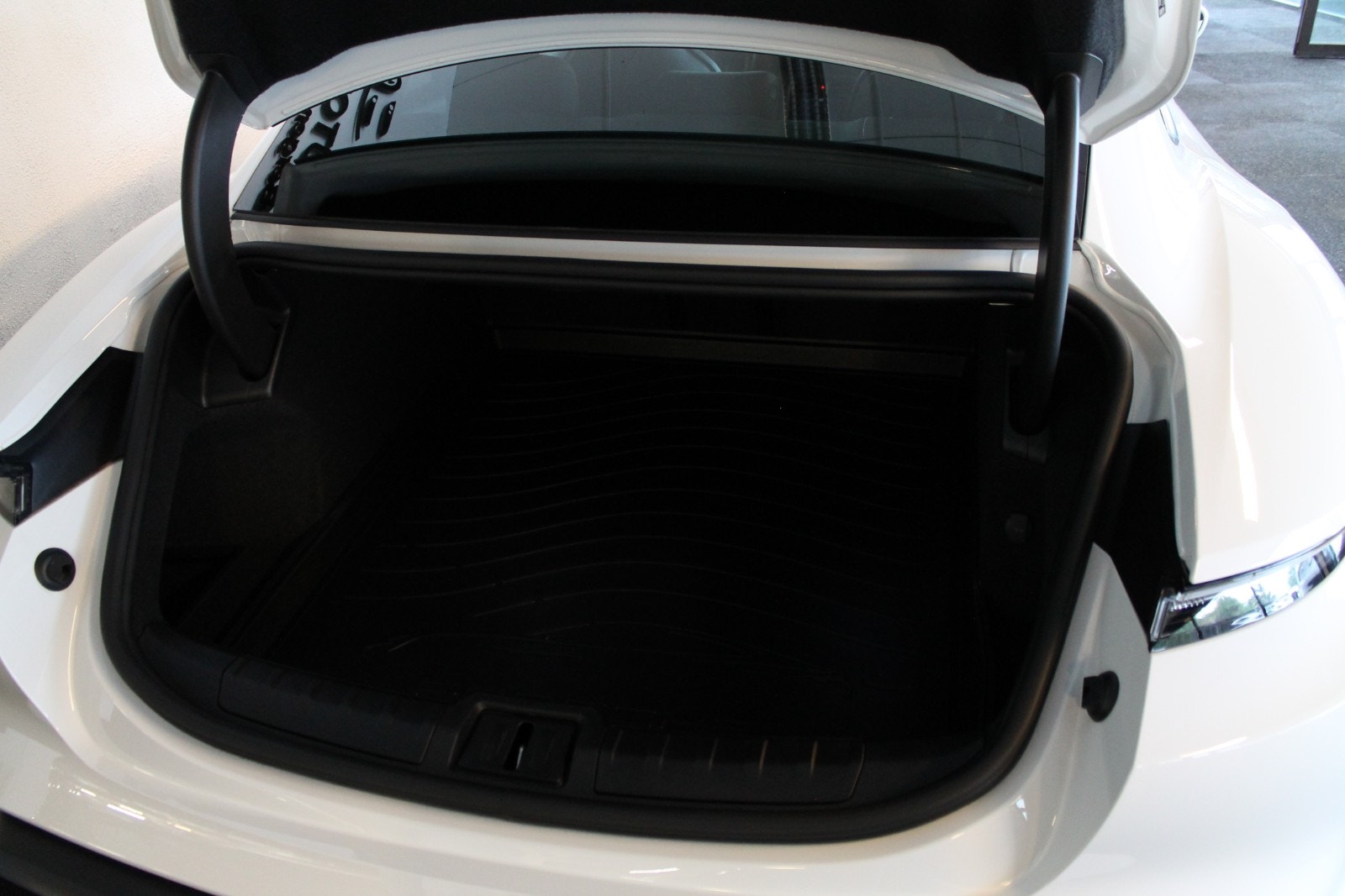 Porsche Taycan Direct Drive/automatisk, 2-trinn, 326hk, 2021
