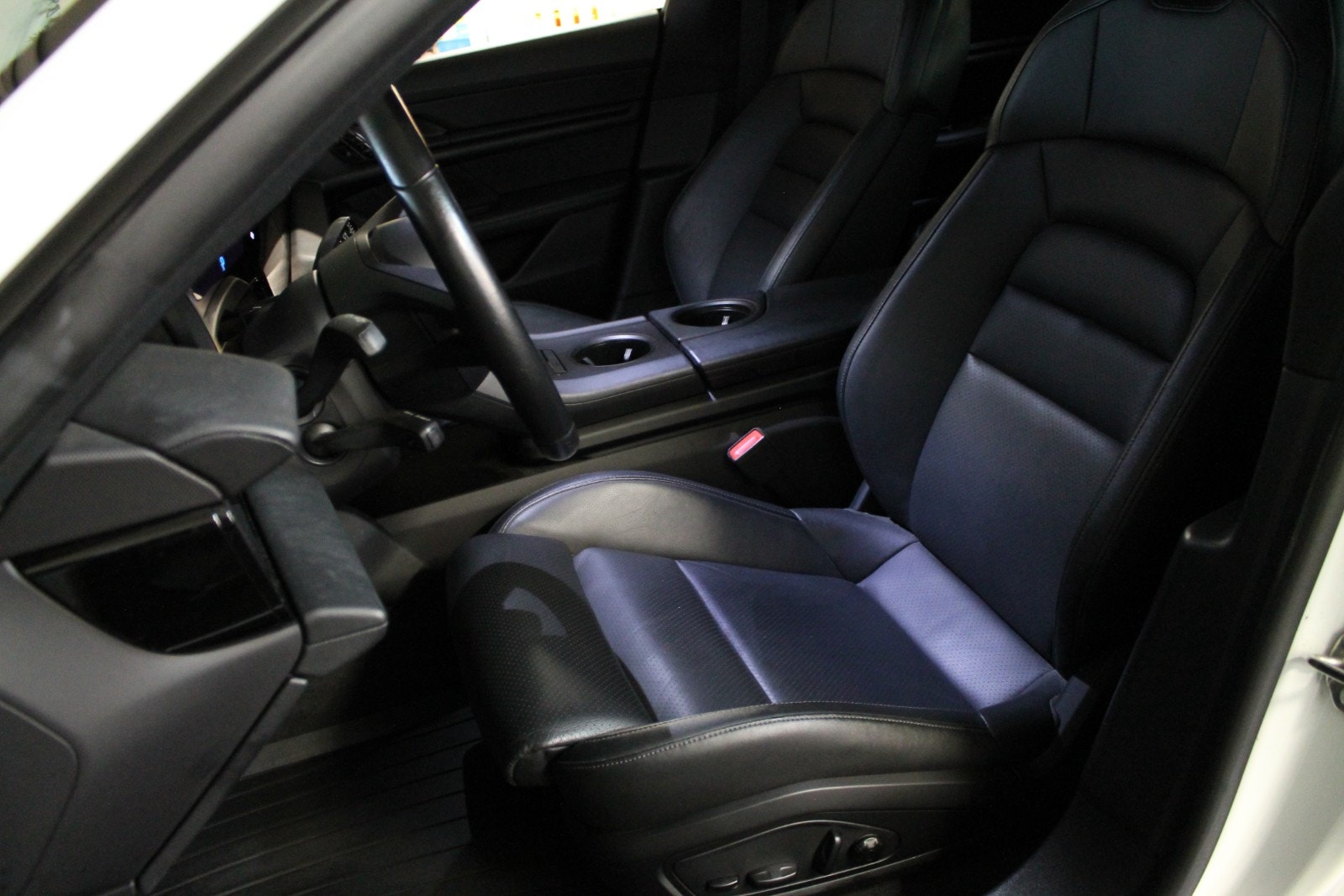 Porsche Taycan Direct Drive/automatisk, 2-trinn, 326hk, 2021