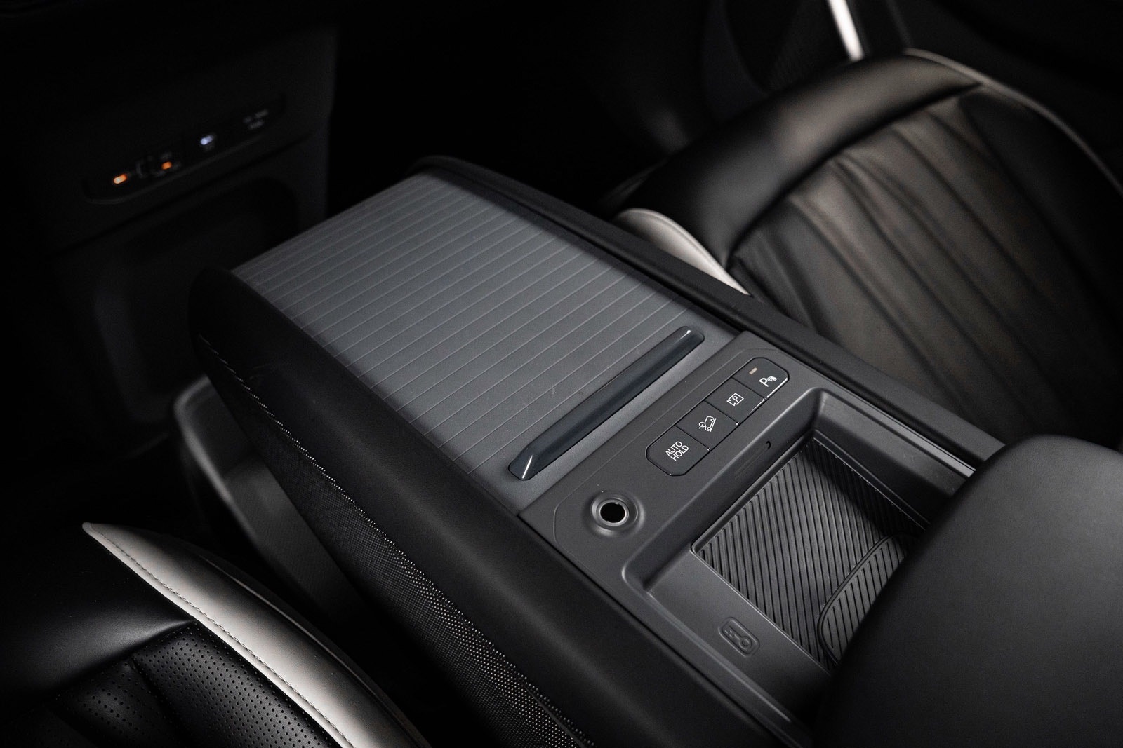 Kia EV9 AWD, 385hp, 2024