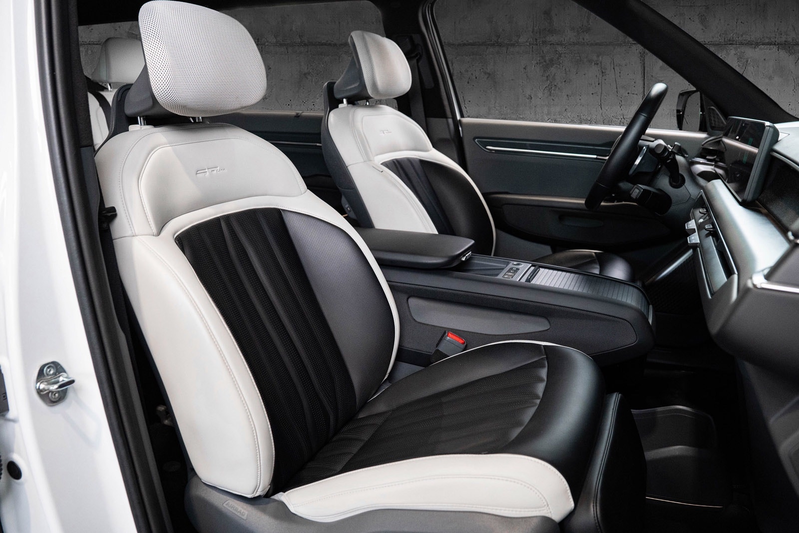 Kia EV9 AWD, 385hp, 2024