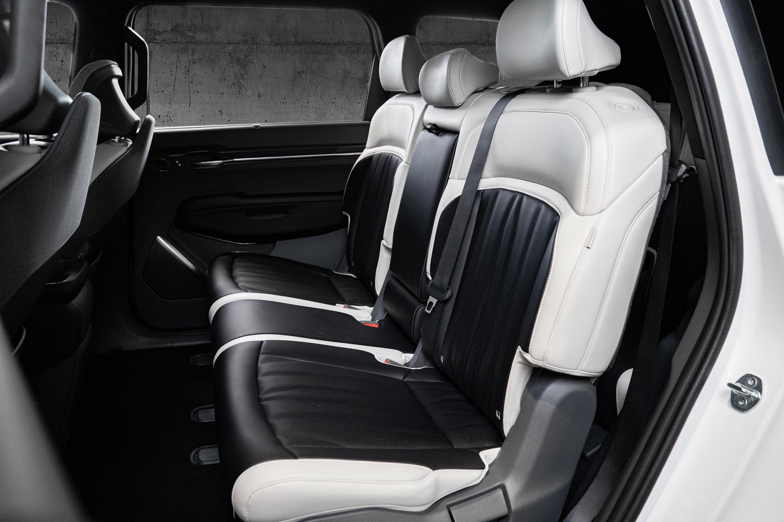 Kia EV9 AWD, 385hp, 2024