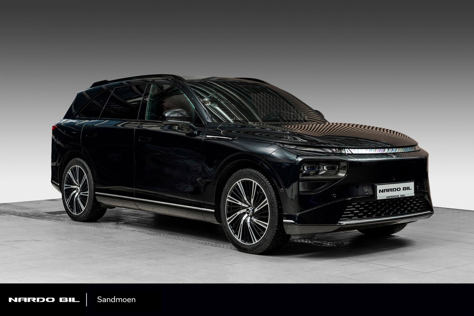 XPENG G9 Performance, 551ps, 2024