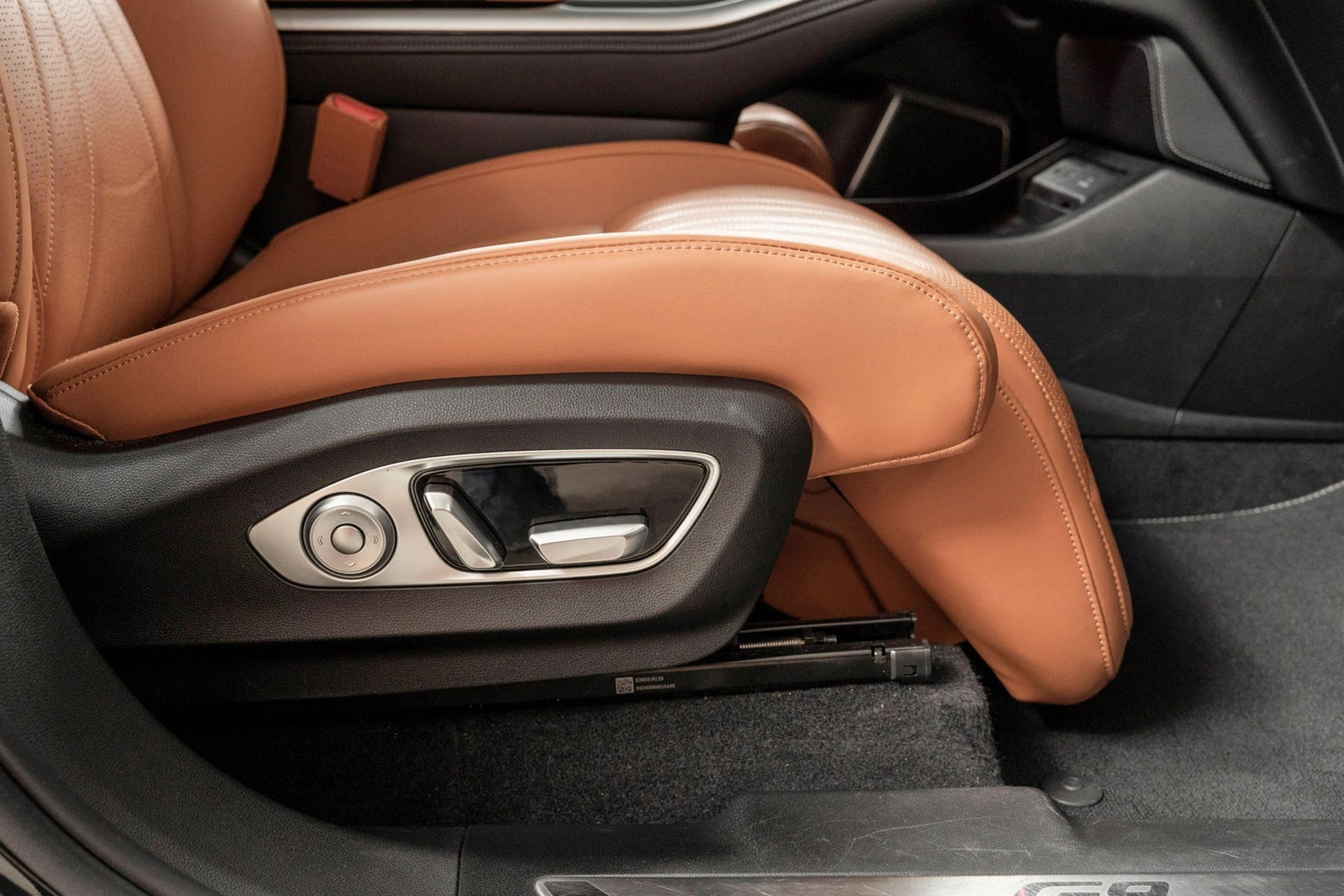 XPENG G9 Performance, 551ps, 2024