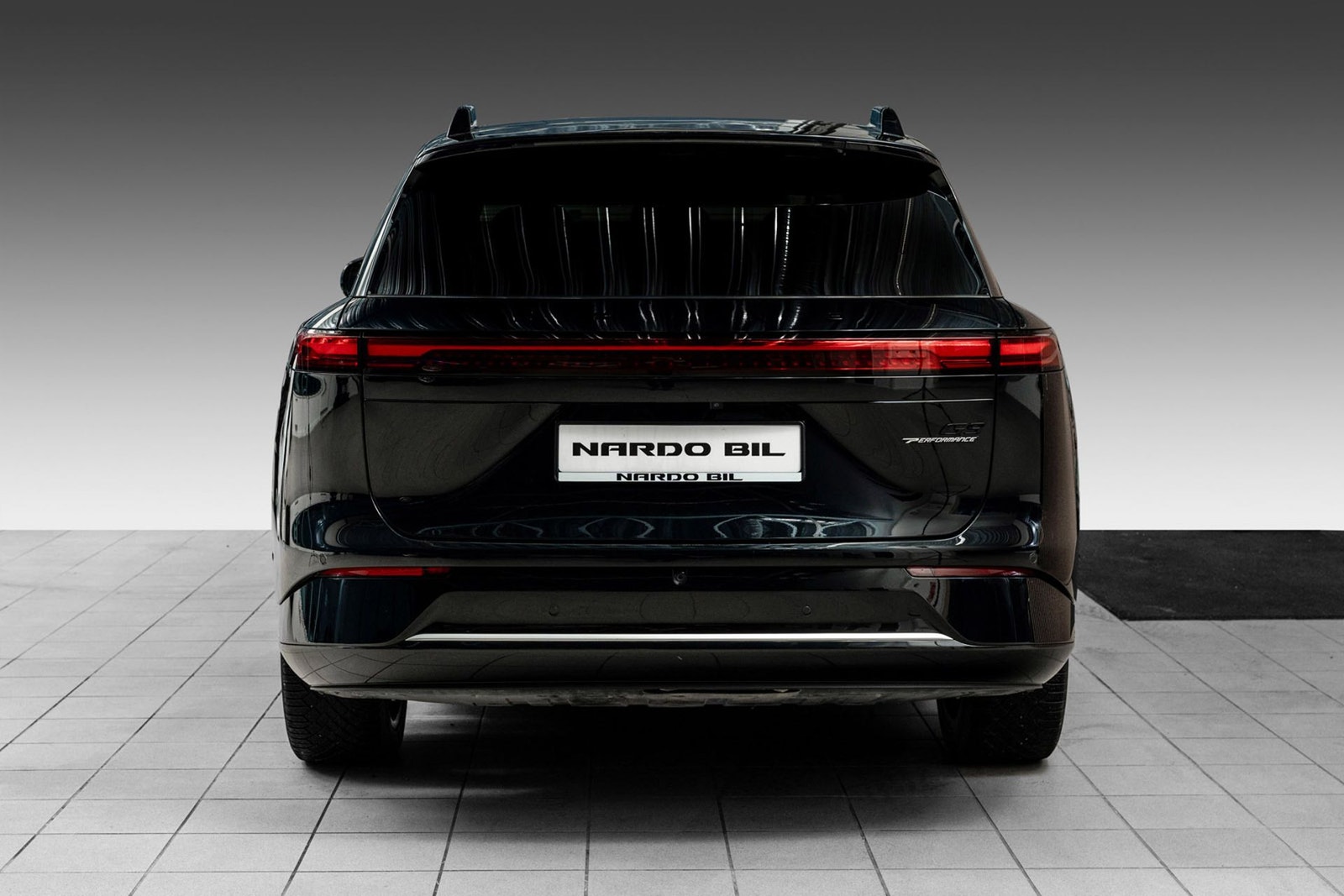 XPENG G9 Performance, 551ps, 2024