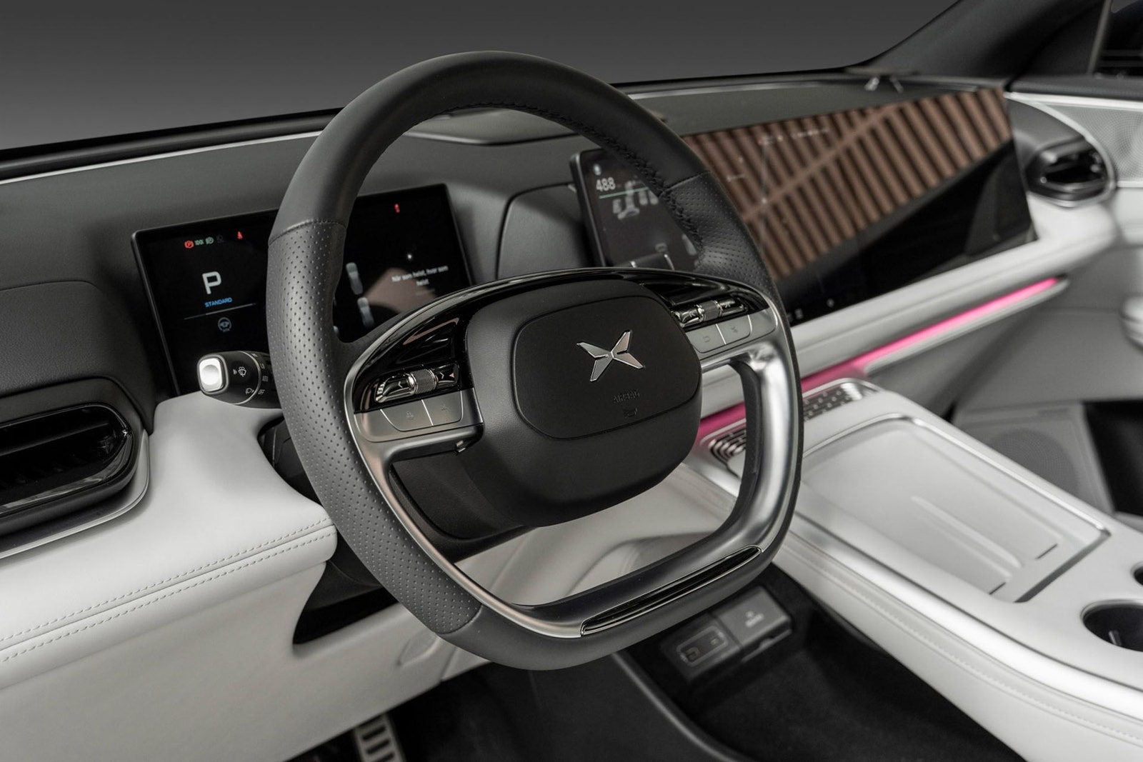 XPENG G9 Performance, 551hp, 2024