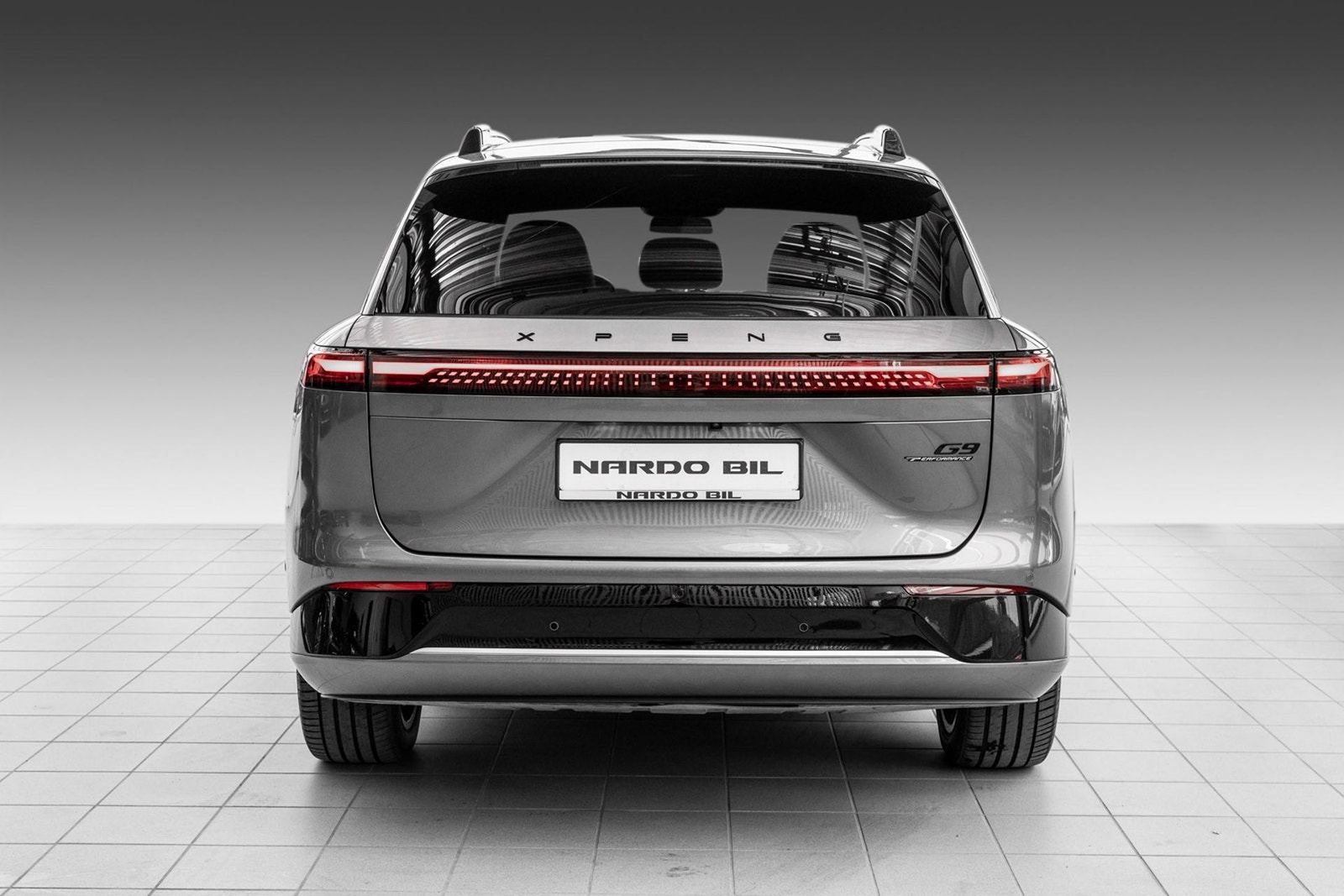 XPENG G9 Performance, 575ps, 2025