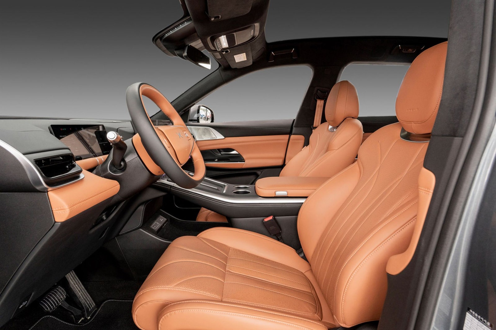 XPENG G9 Performance, 575ps, 2025