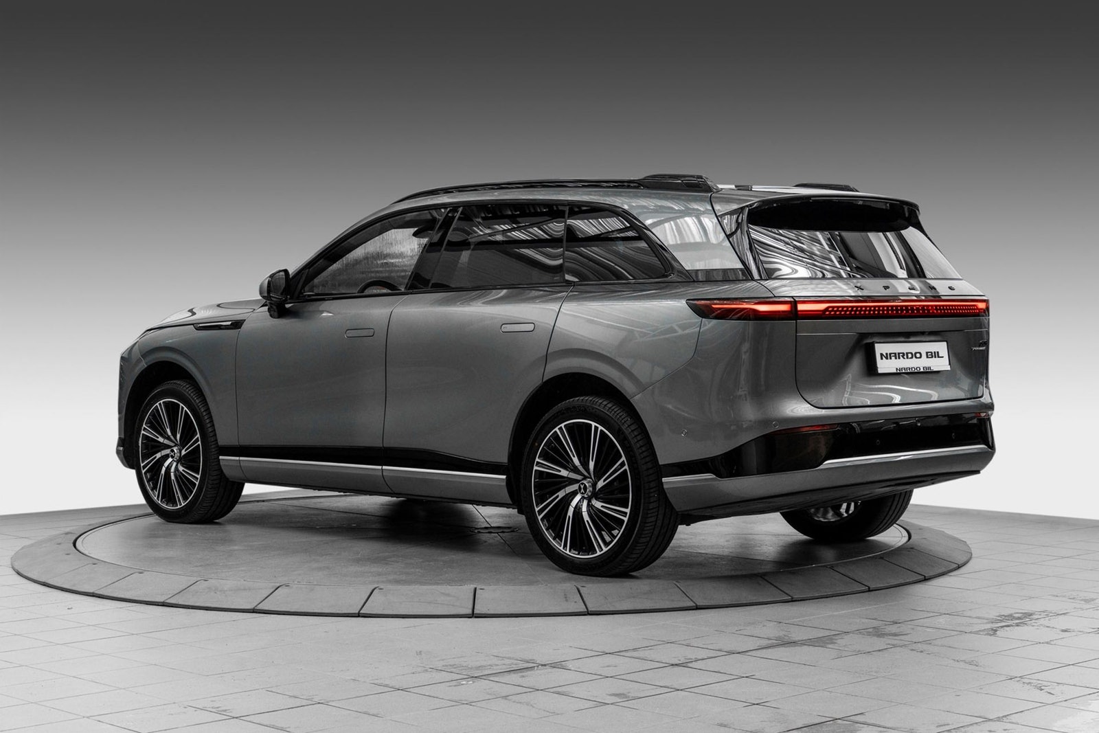 XPENG G9 Performance, 551hp, 2023