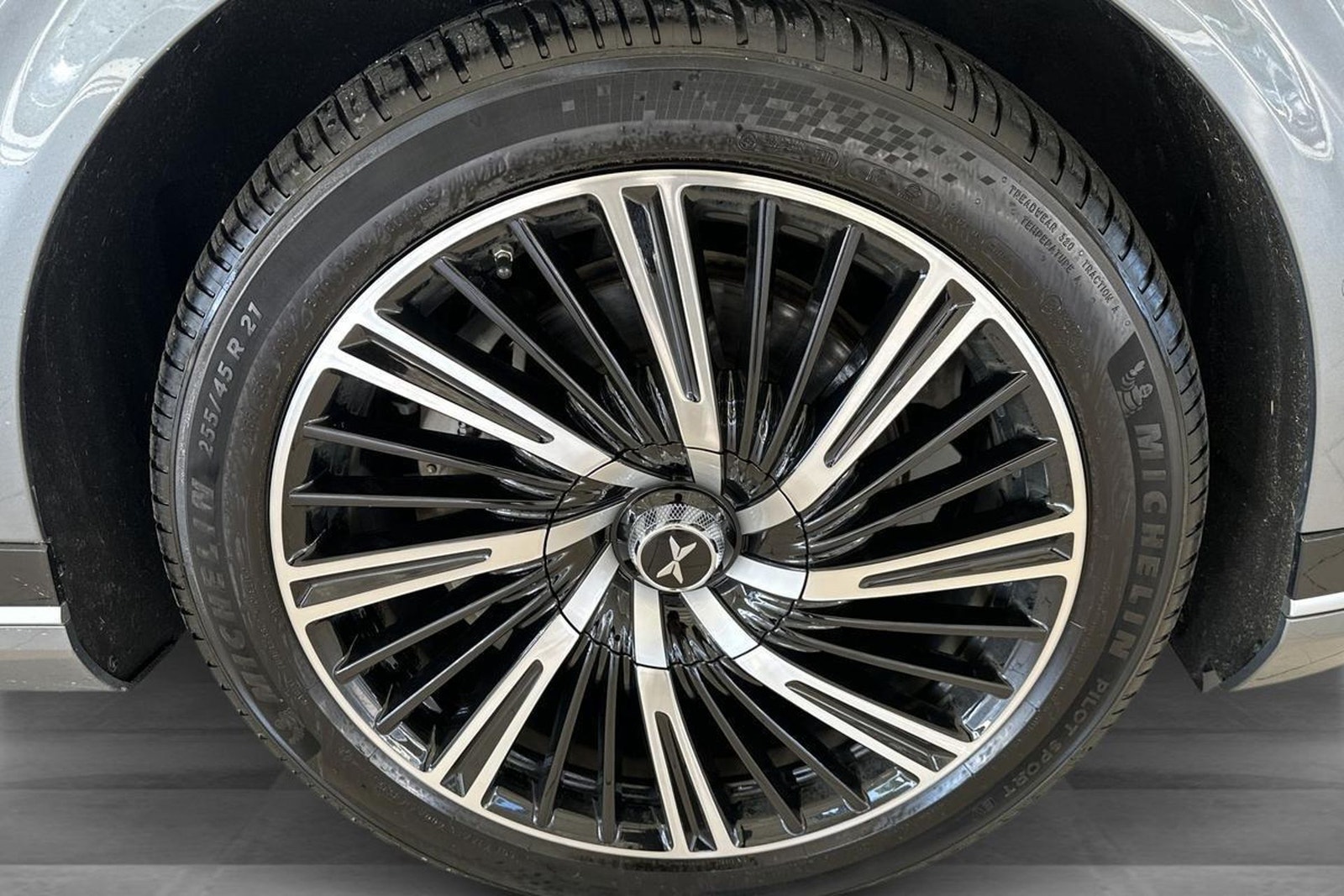 XPENG G9 Performance, 575hp, 2025
