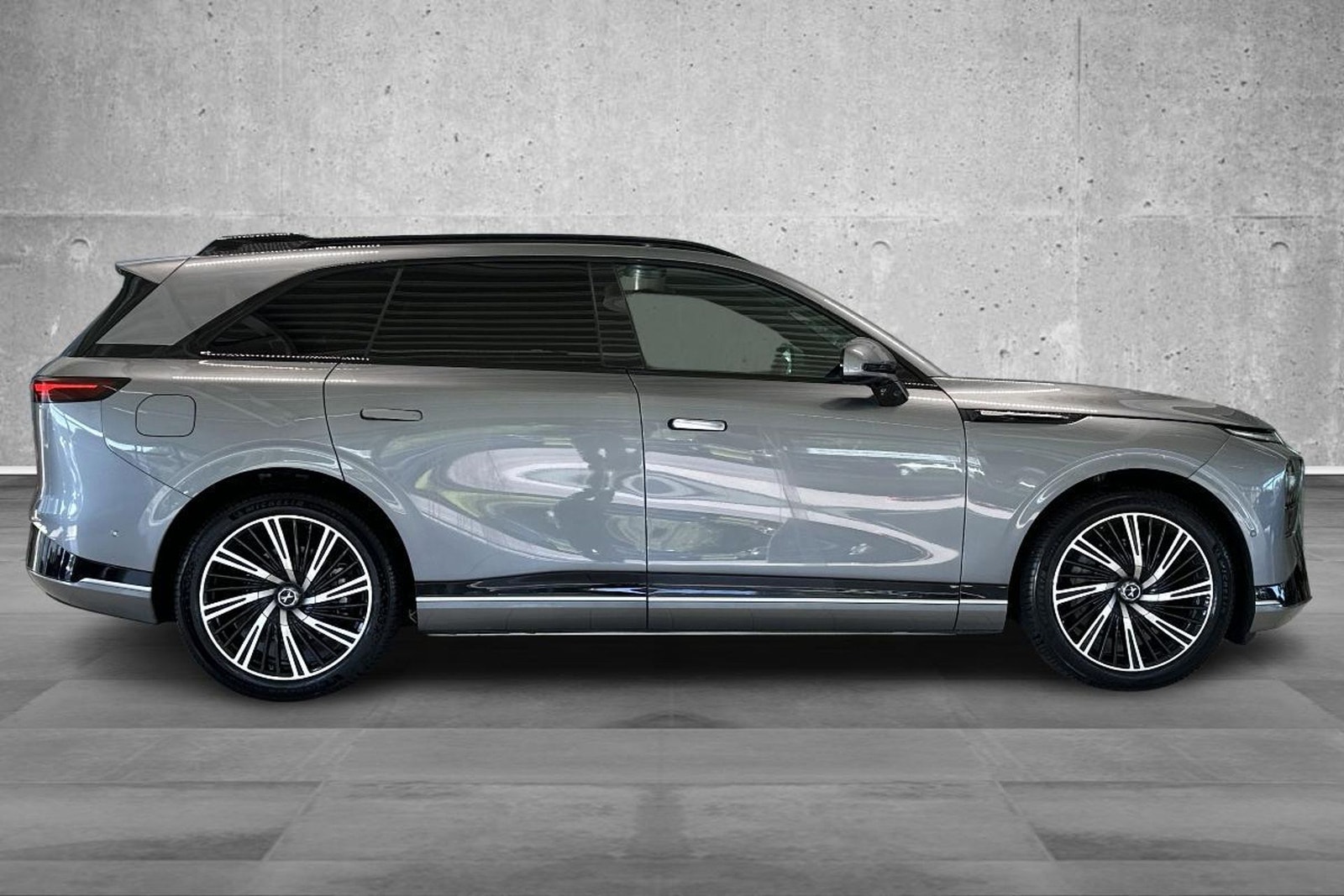 XPENG G9 Performance, 575hp, 2025