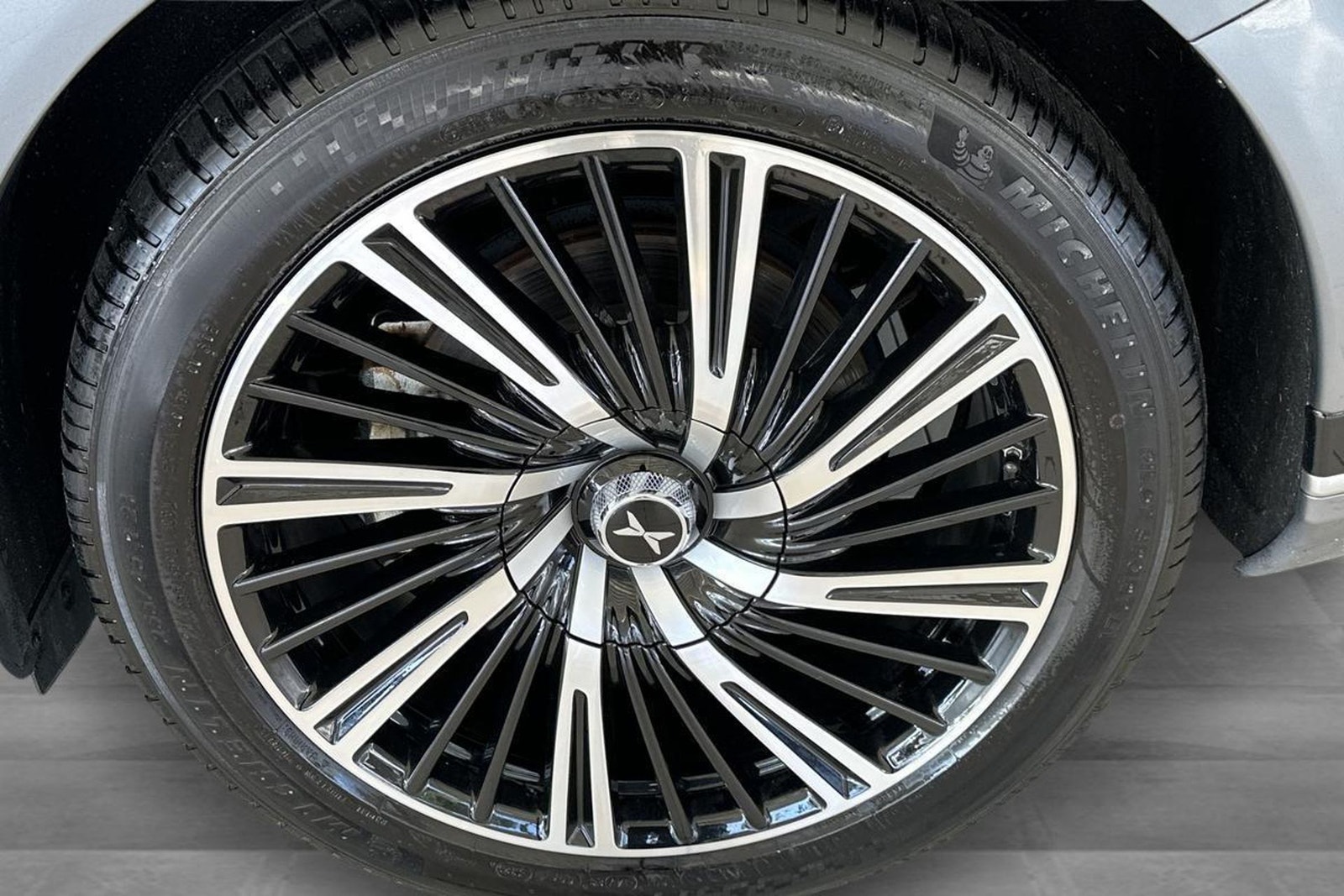 XPENG G9 Performance, 575hp, 2025