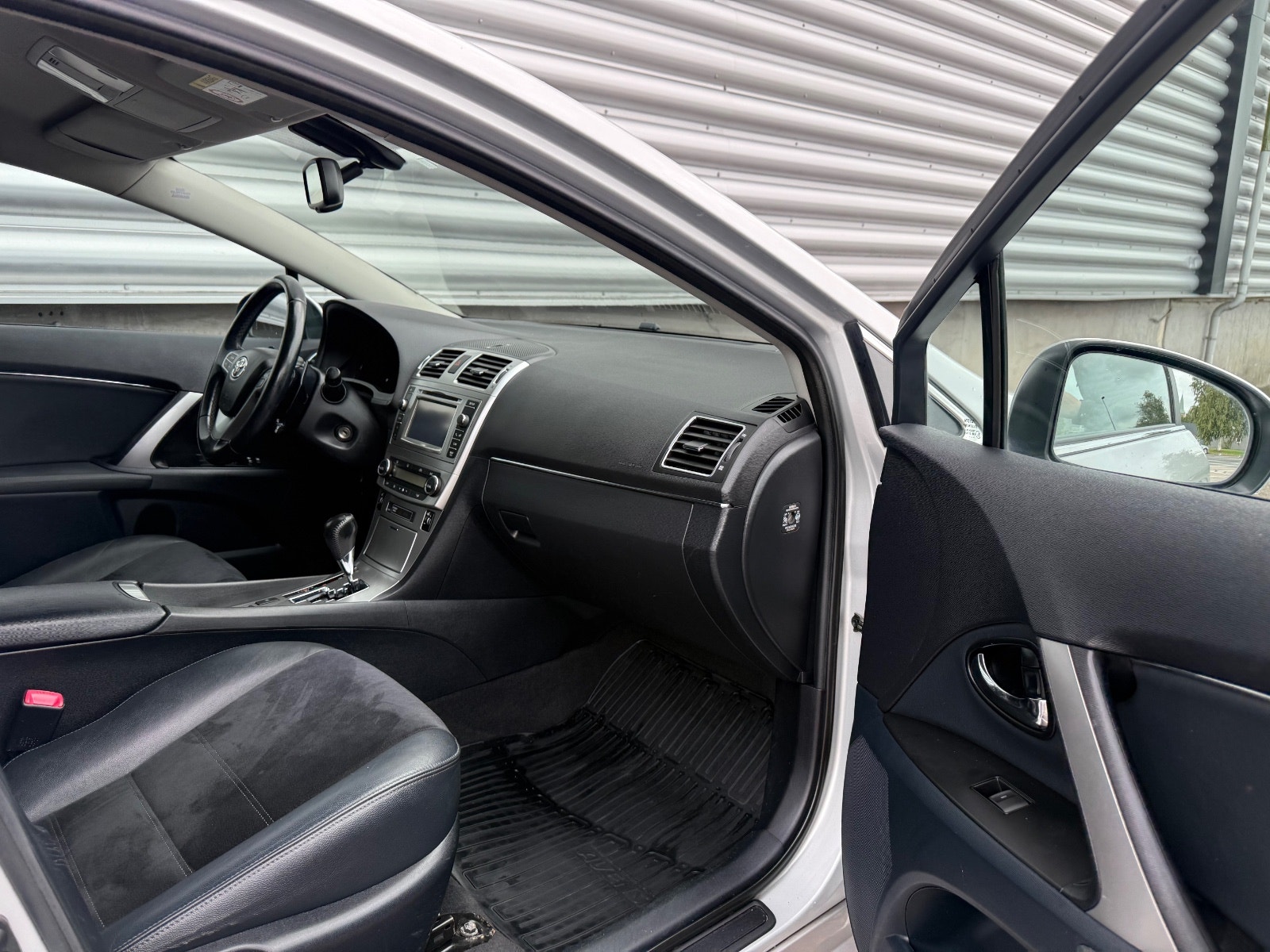 Toyota Avensis Combi 1.8 Valvematic Multidrive S, 147hp, 2013