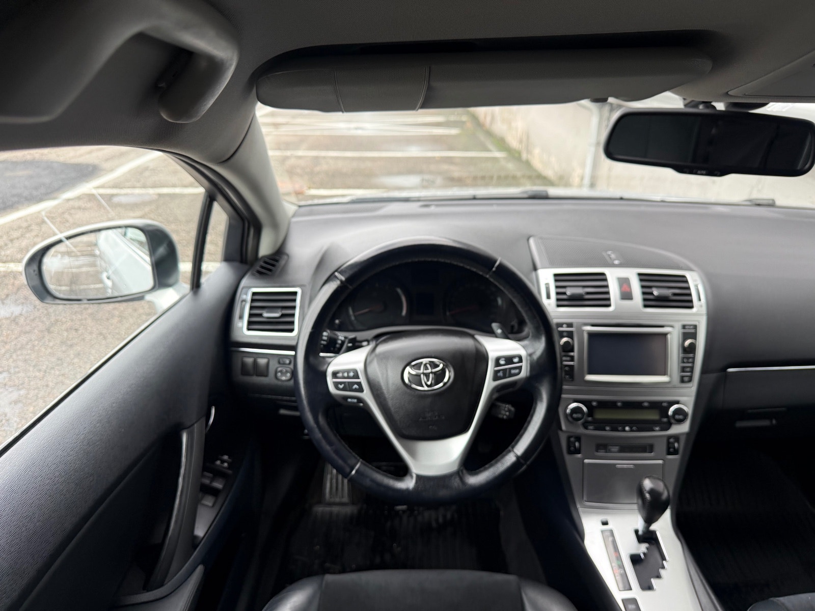Toyota Avensis Combi 1.8 Valvematic Multidrive S, 147hp, 2013