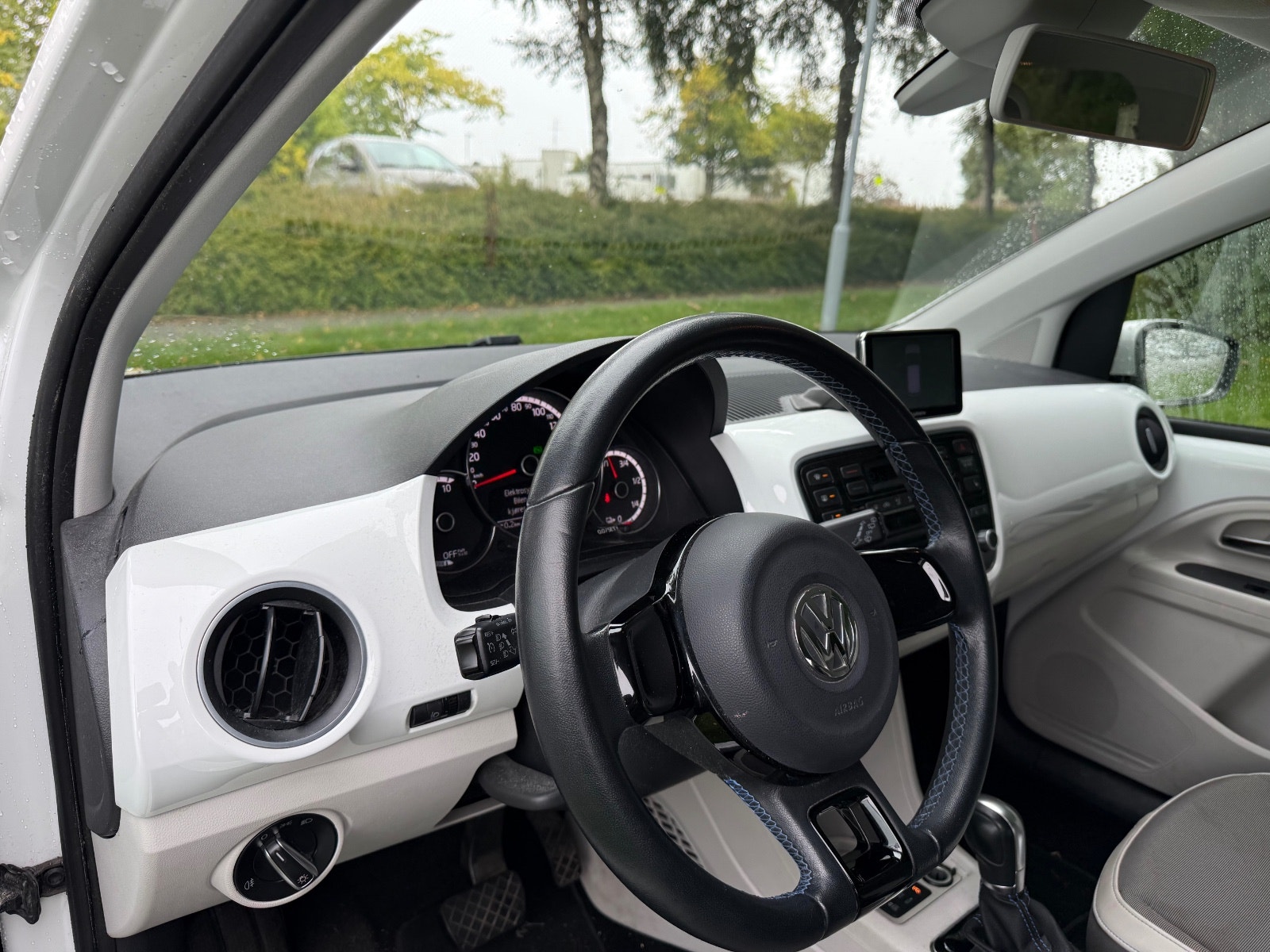 Volkswagen e-up!, 82ps, 2014