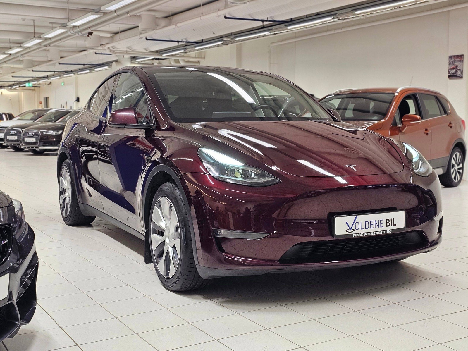 Tesla Model Y Long Range AWD, 514ps, 2024