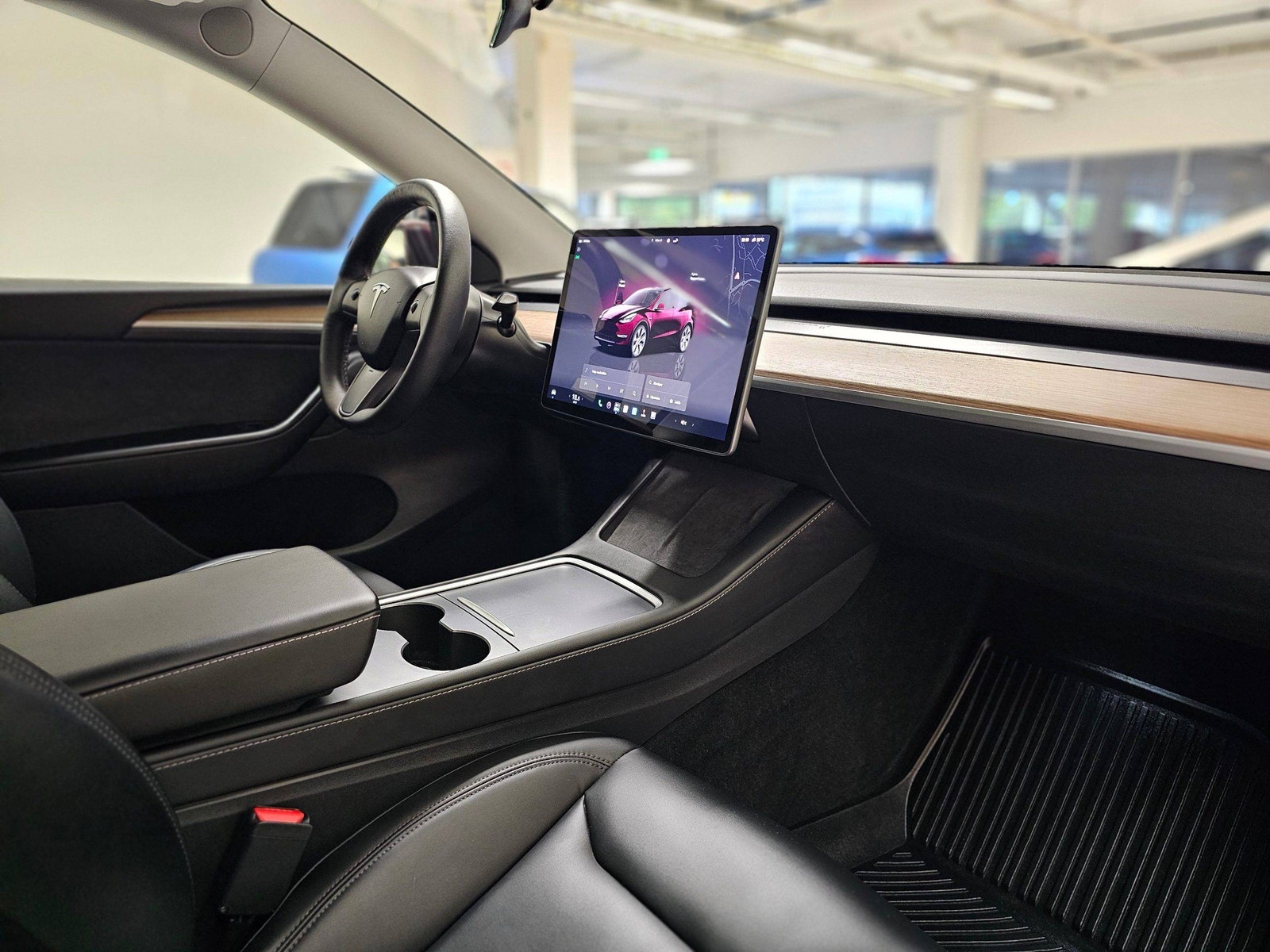 Tesla Model Y Long Range AWD, 514ps, 2024