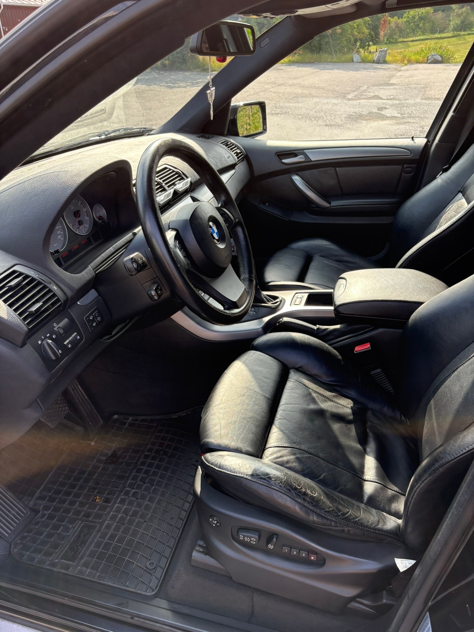 BMW X5 4.8is Automatic, 360hp, 2005