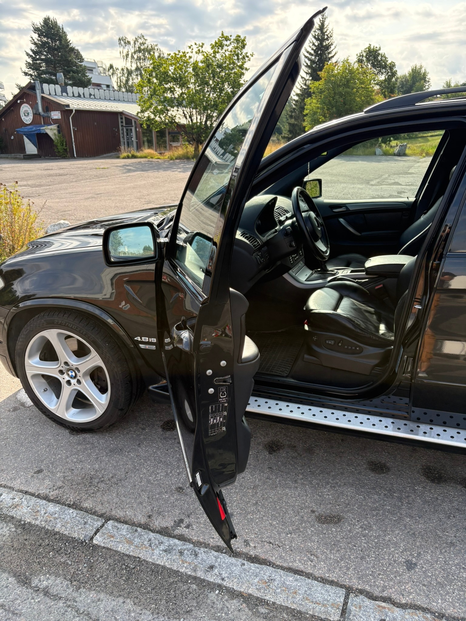 BMW X5 4.8is Automatic, 360hp, 2005