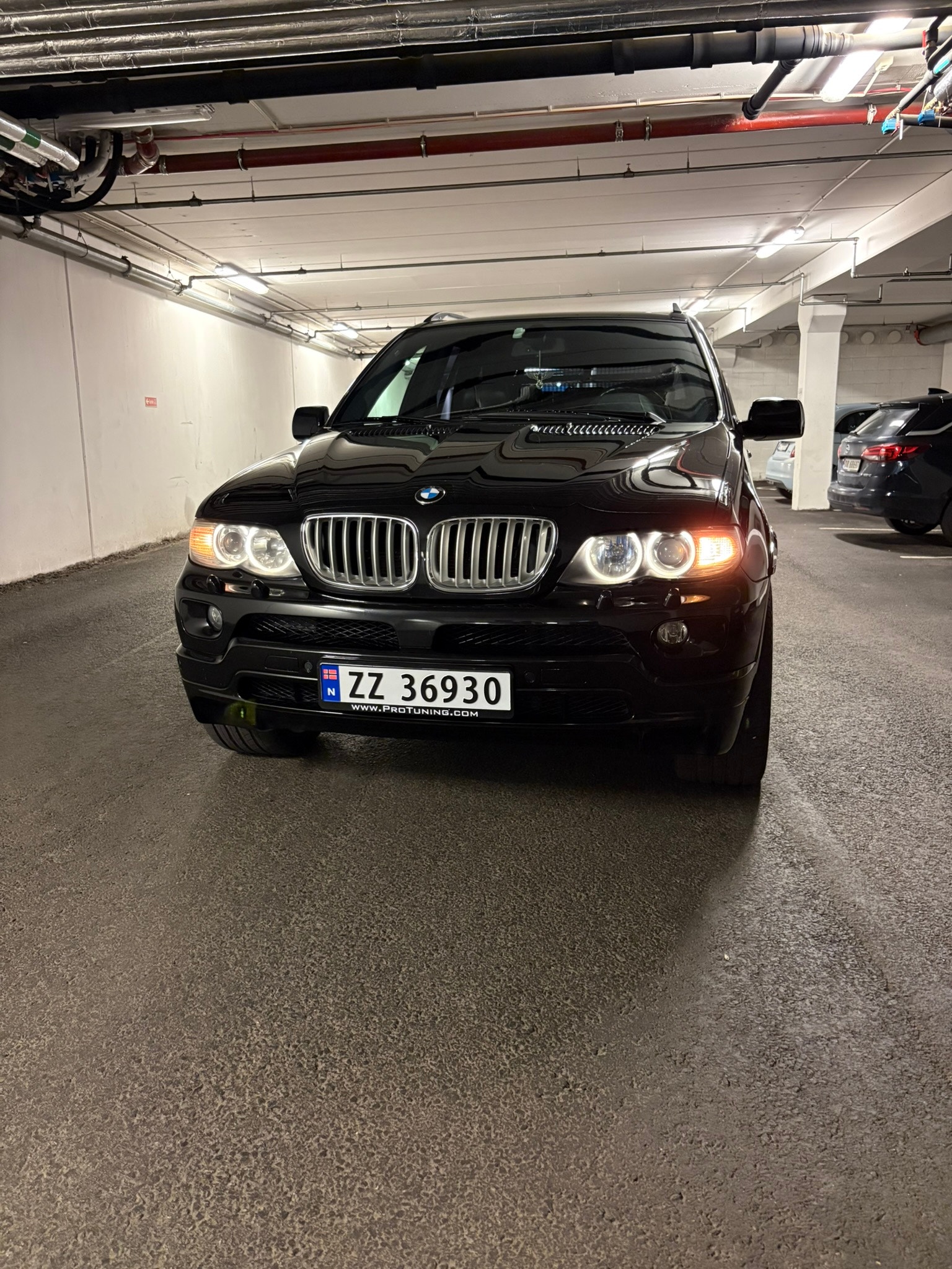 BMW X5 4.8is Automatic, 360hp, 2005