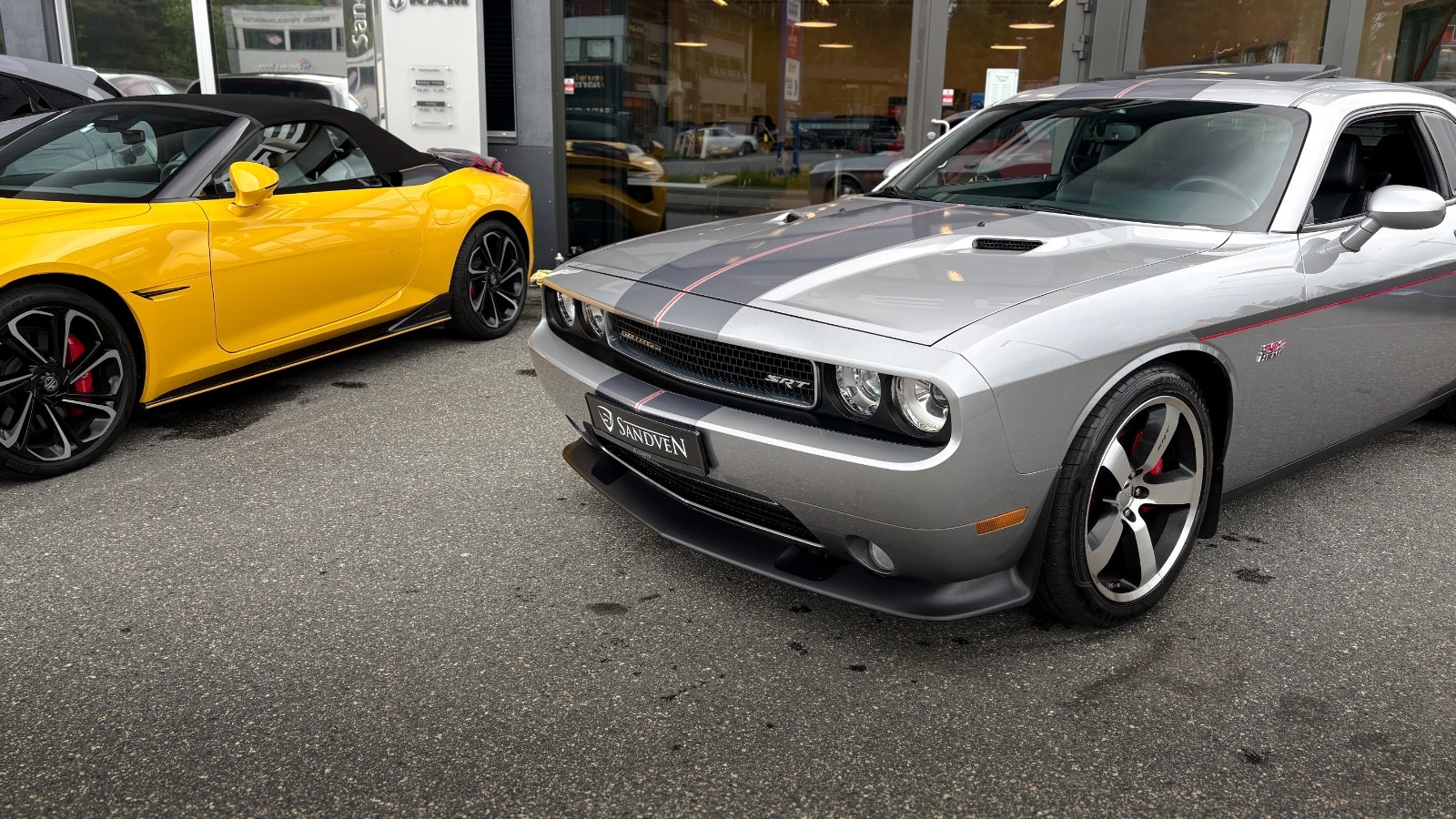 Dodge Challenger 6.4 V8 HEMI Automatic, 476hp, 2011