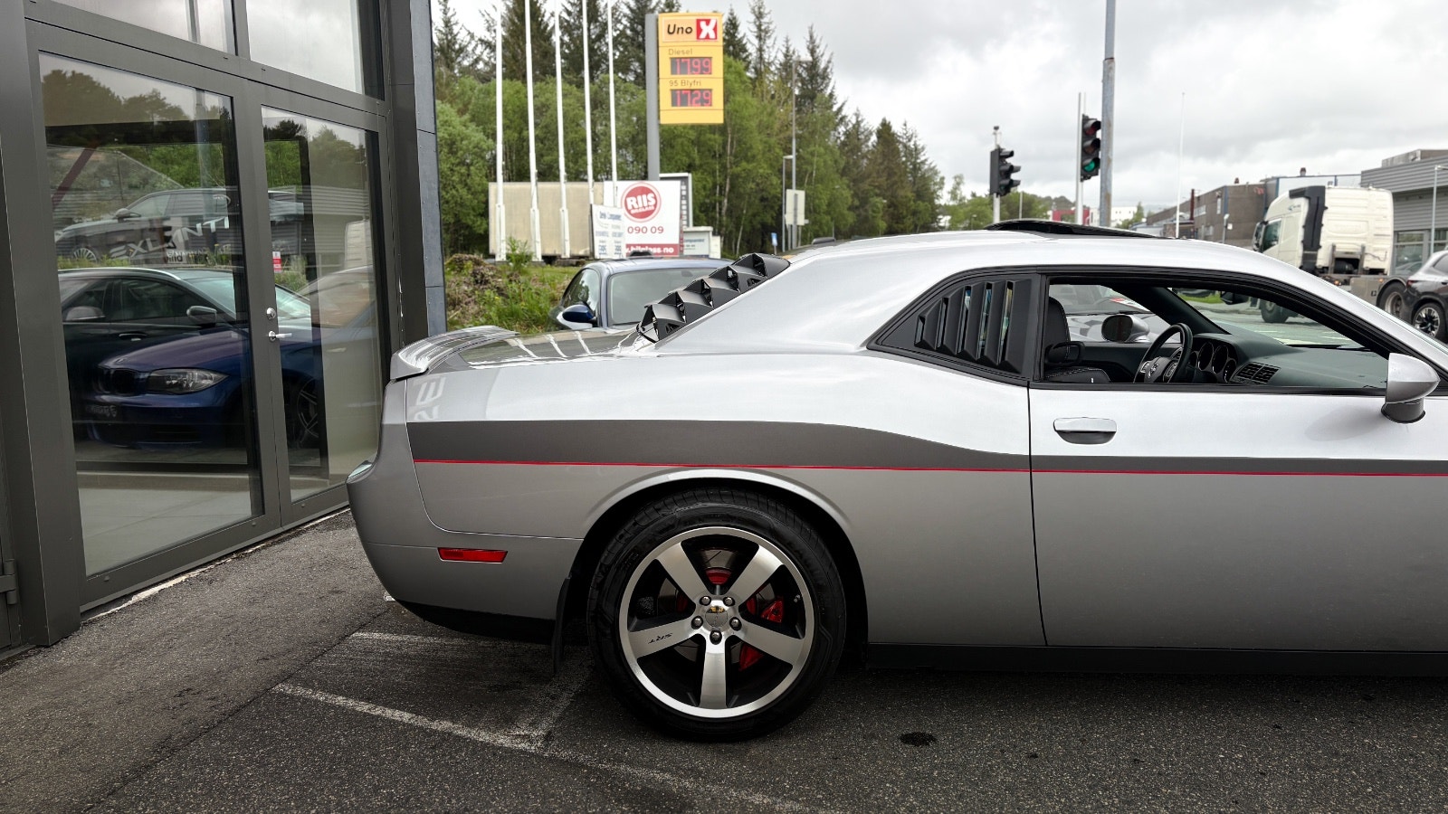 Dodge Challenger 6.4 V8 HEMI Automatic, 476hp, 2011