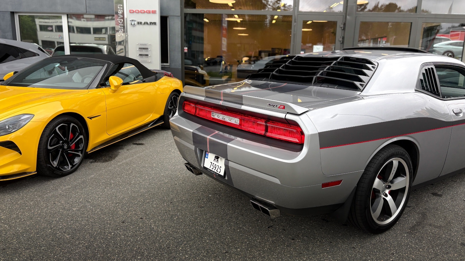 Dodge Challenger 6.4 V8 HEMI Automatic, 476hp, 2011